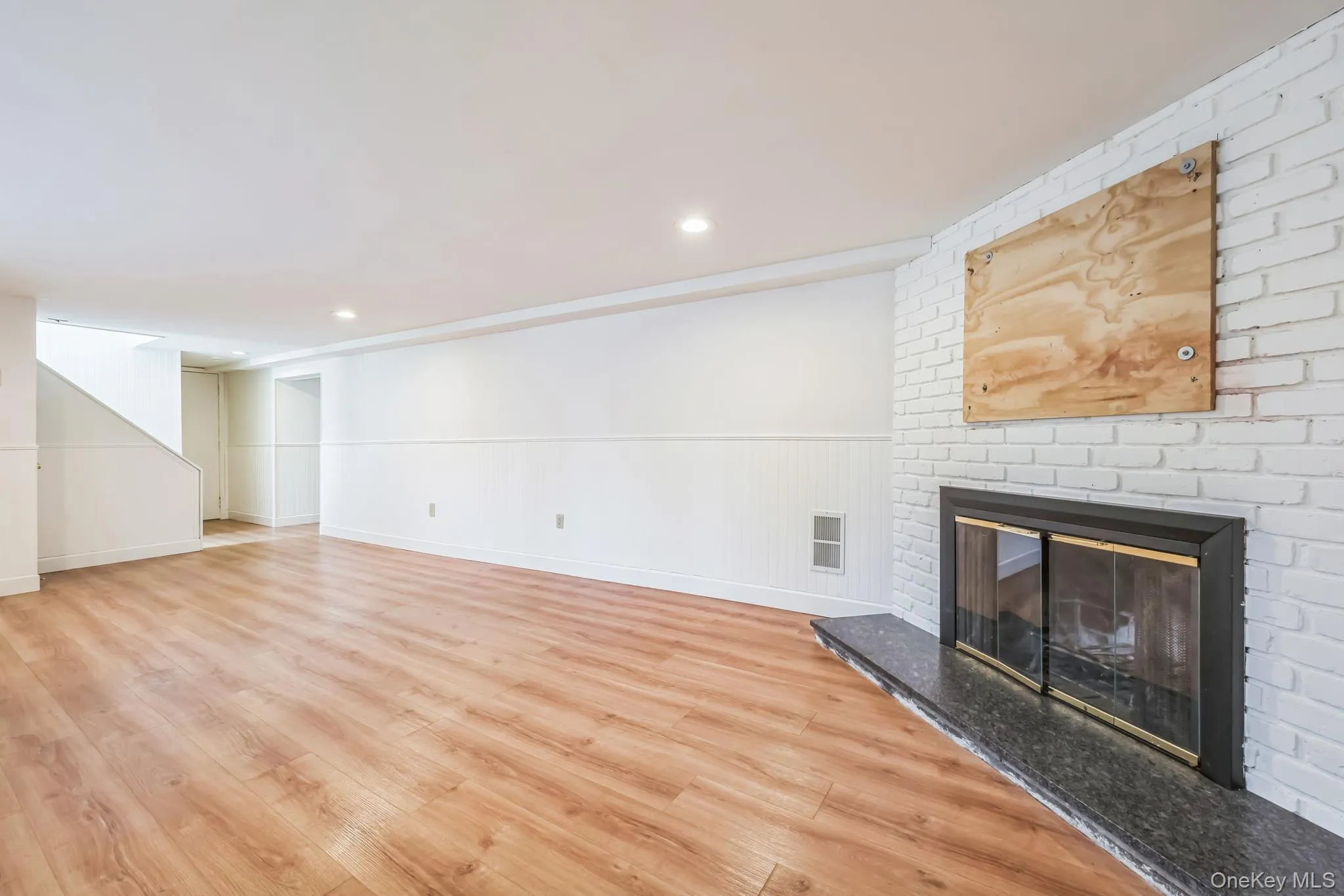 3 Glen Way, Huntington, NY, 4 Bedrooms Bedrooms, 8 Rooms Rooms,2 BathroomsBathrooms,Residential,For Rent,Glen,0,976192 3 Glen Way, Huntington, NY, 4 Bedrooms Bedrooms, 8 Rooms Rooms,2 BathroomsBathrooms,Residential,For Rent,Glen,0,976192