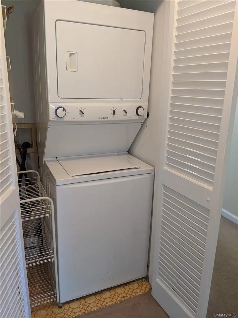 Washer/Dryer Washer/Dryer