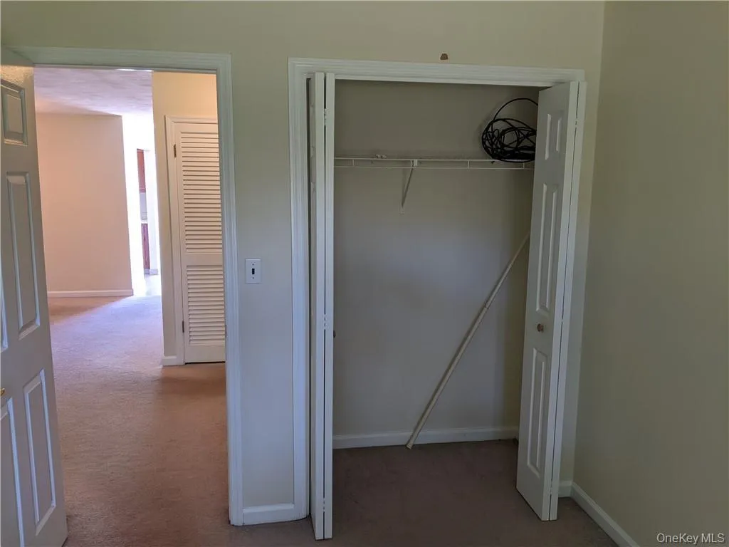 22 Brittany Drive, Middletown, NY, 2 Bedrooms Bedrooms, 5 Rooms Rooms,1 BathroomBathrooms,Residential Lease,For Rent,Brittany,0,976193 22 Brittany Drive, Middletown, NY, 2 Bedrooms Bedrooms, 5 Rooms Rooms,1 BathroomBathrooms,Residential Lease,For Rent,Brittany,0,976193