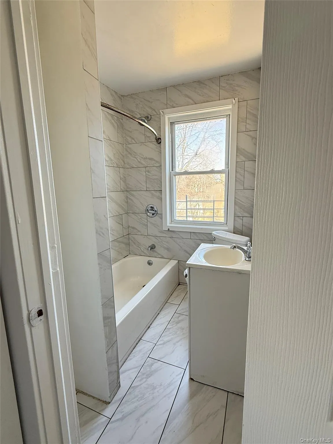 136 Fairview Boulevard, Hempstead, NY, 3 Bedrooms Bedrooms, 4 Rooms Rooms,1 BathroomBathrooms,Residential Lease,For Rent,Fairview,0,976215 136 Fairview Boulevard, Hempstead, NY, 3 Bedrooms Bedrooms, 4 Rooms Rooms,1 BathroomBathrooms,Residential Lease,For Rent,Fairview,0,976215