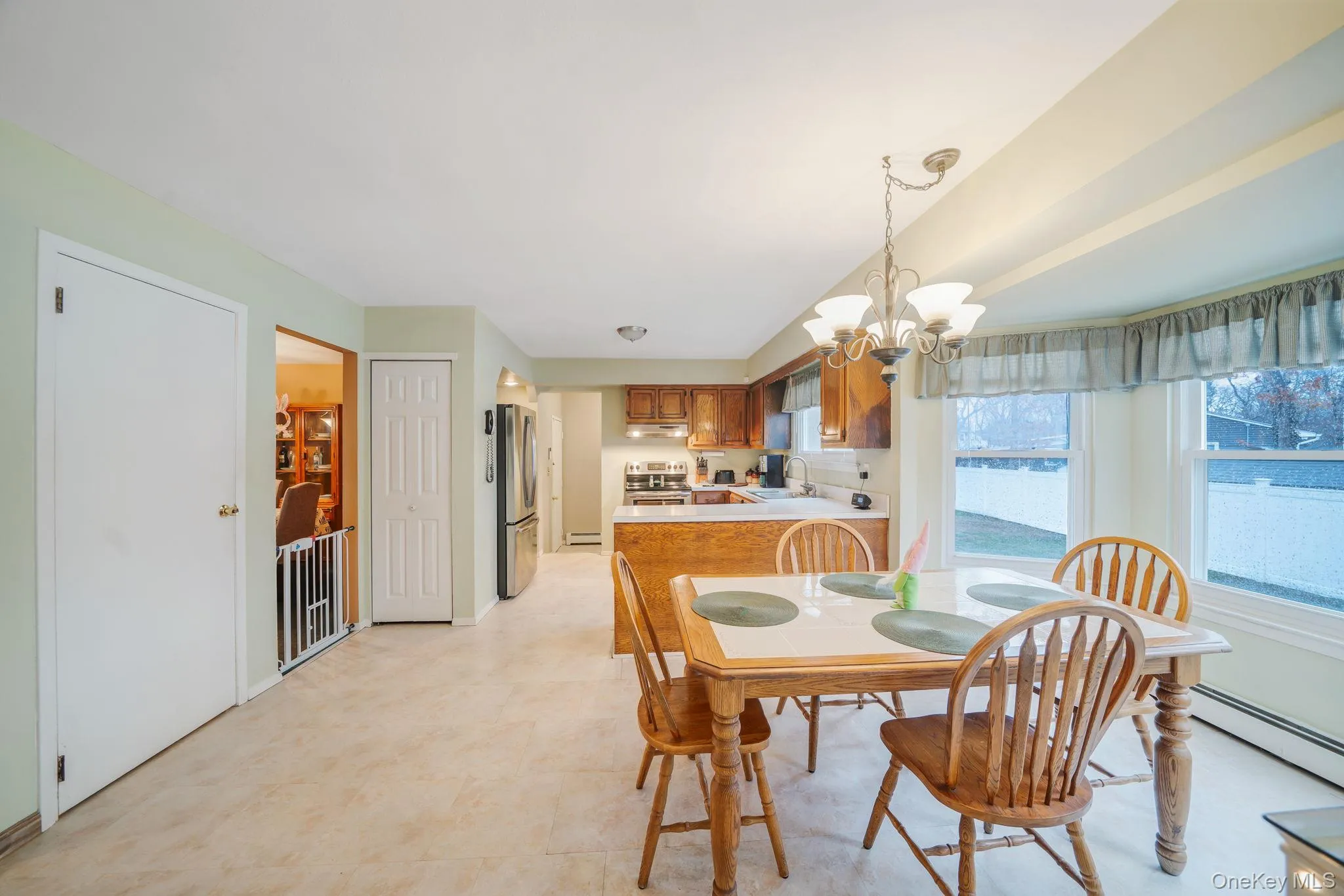 427 Bicycle Path, Brookhaven, NY, 4 Bedrooms Bedrooms, 10 Rooms Rooms,2 BathroomsBathrooms,Residential,For Rent,Bicycle,0,976227 427 Bicycle Path, Brookhaven, NY, 4 Bedrooms Bedrooms, 10 Rooms Rooms,2 BathroomsBathrooms,Residential,For Rent,Bicycle,0,976227