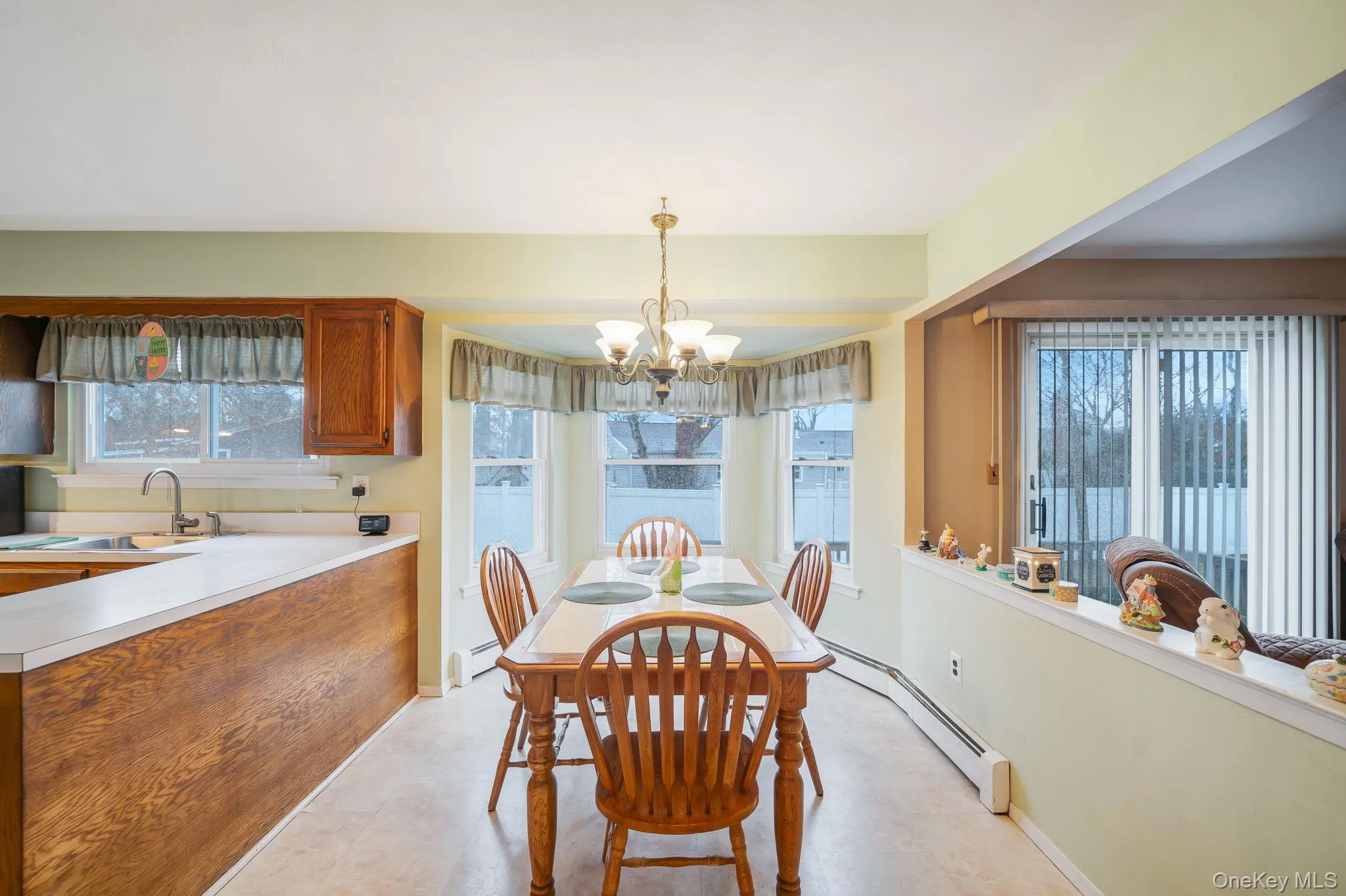 427 Bicycle Path, Brookhaven, NY, 4 Bedrooms Bedrooms, 10 Rooms Rooms,2 BathroomsBathrooms,Residential,For Rent,Bicycle,0,976227 427 Bicycle Path, Brookhaven, NY, 4 Bedrooms Bedrooms, 10 Rooms Rooms,2 BathroomsBathrooms,Residential,For Rent,Bicycle,0,976227