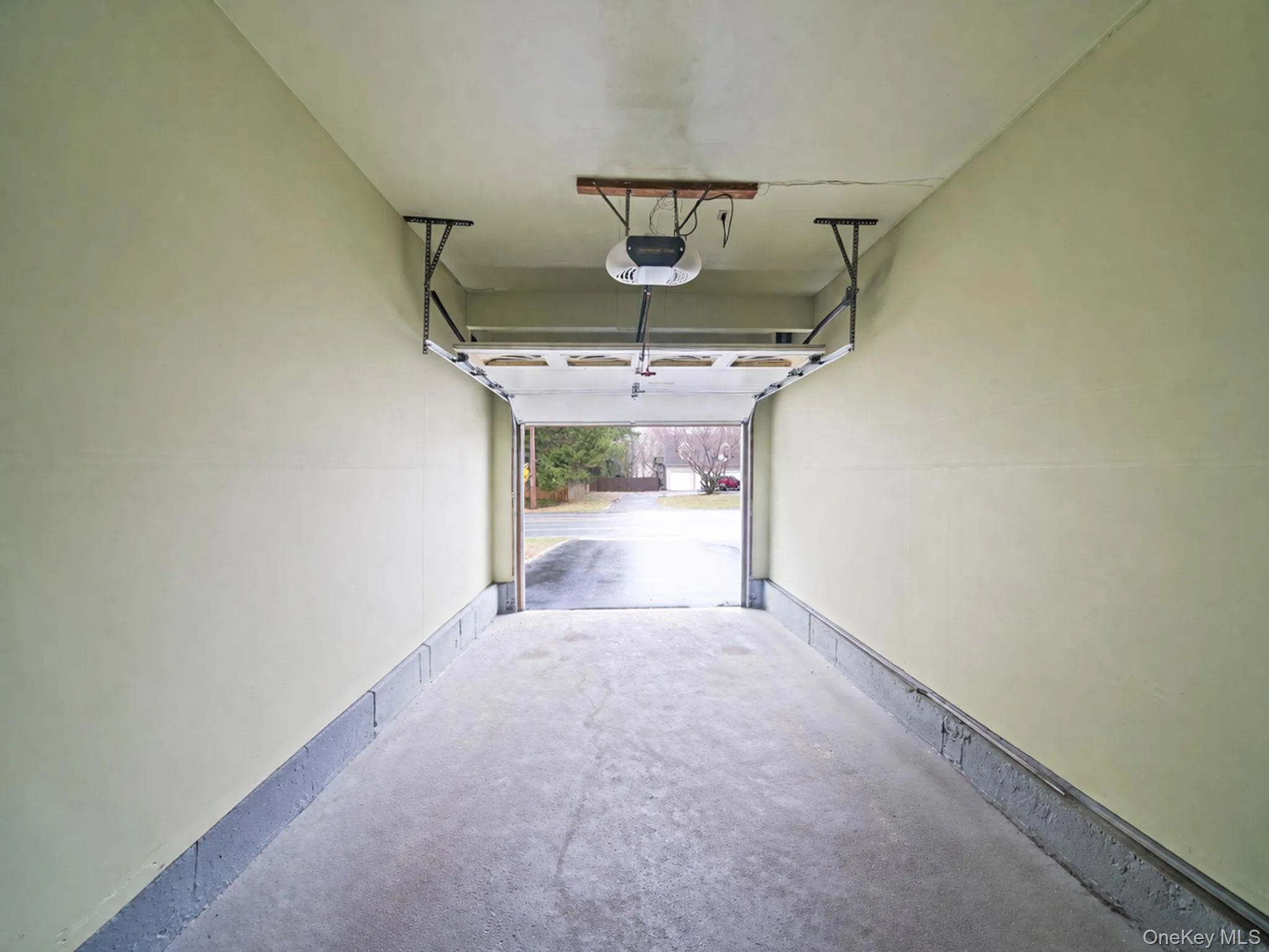 427 Bicycle Path, Brookhaven, NY, 4 Bedrooms Bedrooms, 10 Rooms Rooms,2 BathroomsBathrooms,Residential,For Rent,Bicycle,0,976227 427 Bicycle Path, Brookhaven, NY, 4 Bedrooms Bedrooms, 10 Rooms Rooms,2 BathroomsBathrooms,Residential,For Rent,Bicycle,0,976227