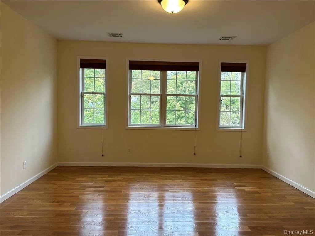 77 QUAKER Avenue, Cornwall, NY, 2 Bedrooms Bedrooms, 4 Rooms Rooms,2 BathroomsBathrooms,Residential Lease,For Rent,QUAKER,0,976241 77 QUAKER Avenue, Cornwall, NY, 2 Bedrooms Bedrooms, 4 Rooms Rooms,2 BathroomsBathrooms,Residential Lease,For Rent,QUAKER,0,976241