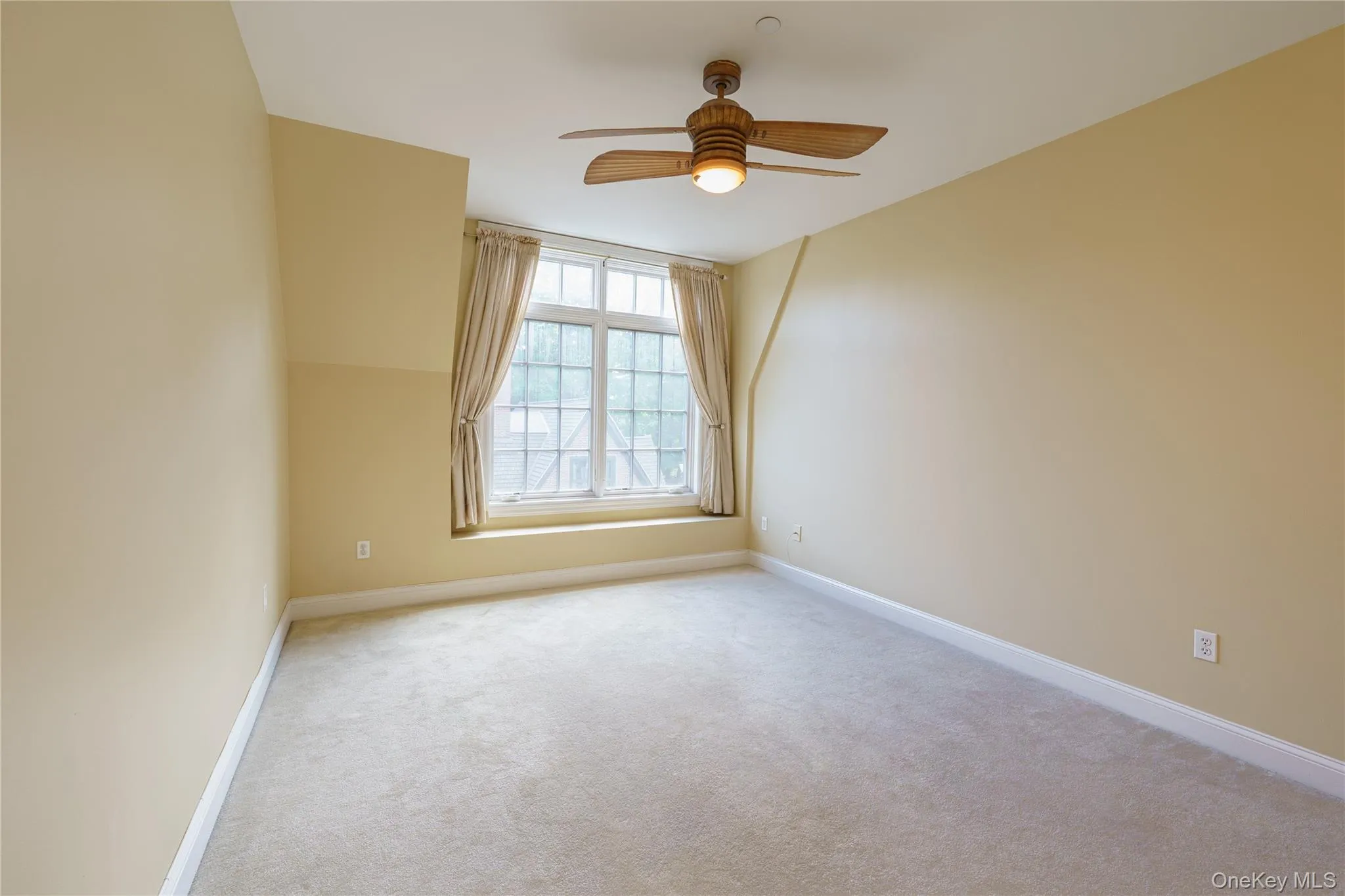 55 1st Street, Pelham, NY, 1 Bedroom Bedrooms, 4 Rooms Rooms,1 BathroomBathrooms,Residential Lease,For Rent,1st,0,976282 55 1st Street, Pelham, NY, 1 Bedroom Bedrooms, 4 Rooms Rooms,1 BathroomBathrooms,Residential Lease,For Rent,1st,0,976282