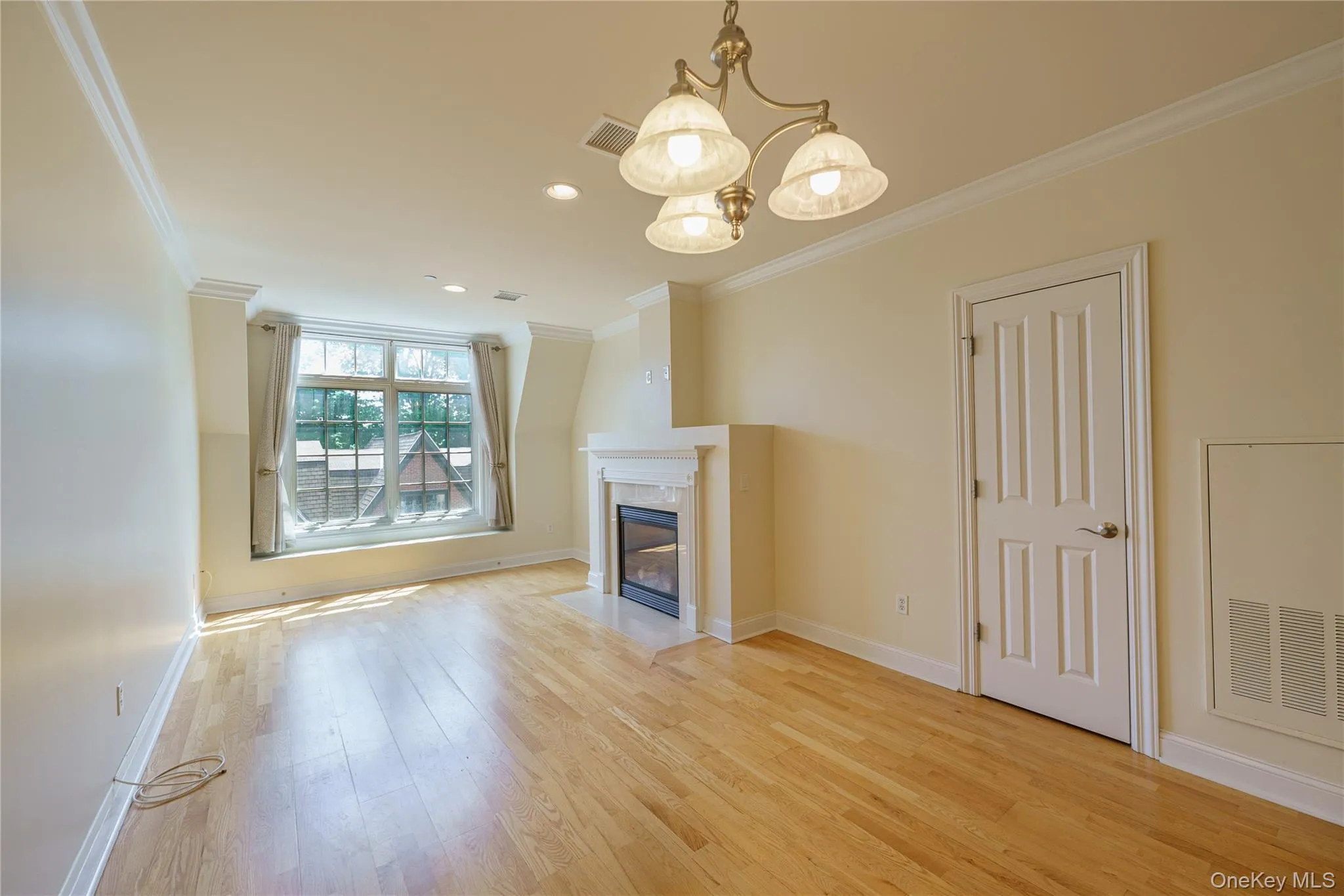 55 1st Street, Pelham, NY, 1 Bedroom Bedrooms, 4 Rooms Rooms,1 BathroomBathrooms,Residential Lease,For Rent,1st,0,976282 55 1st Street, Pelham, NY, 1 Bedroom Bedrooms, 4 Rooms Rooms,1 BathroomBathrooms,Residential Lease,For Rent,1st,0,976282