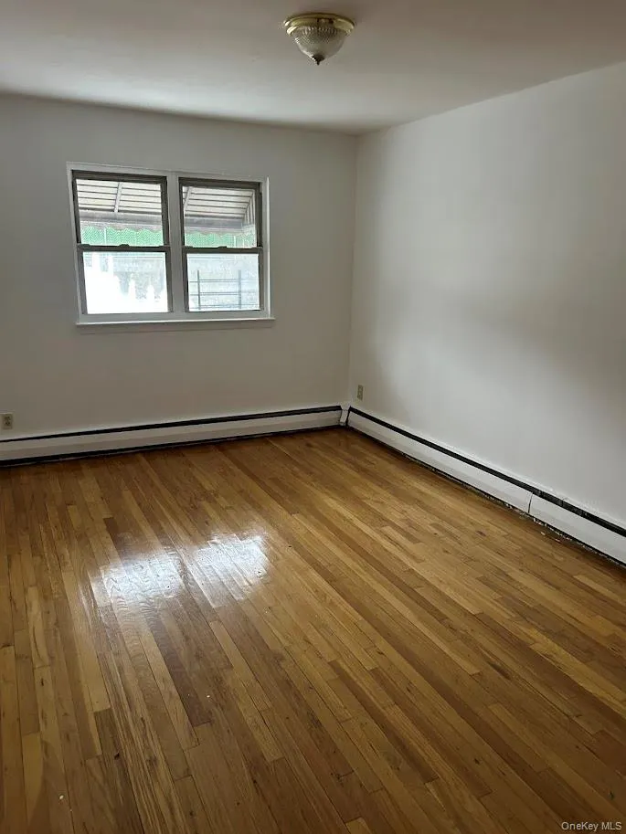 3627 Marolla Place, New York, NY, 3 Bedrooms Bedrooms, 5 Rooms Rooms,1 BathroomBathrooms,Residential Lease,For Rent,Marolla Place,0,976286 3627 Marolla Place, New York, NY, 3 Bedrooms Bedrooms, 5 Rooms Rooms,1 BathroomBathrooms,Residential Lease,For Rent,Marolla Place,0,976286