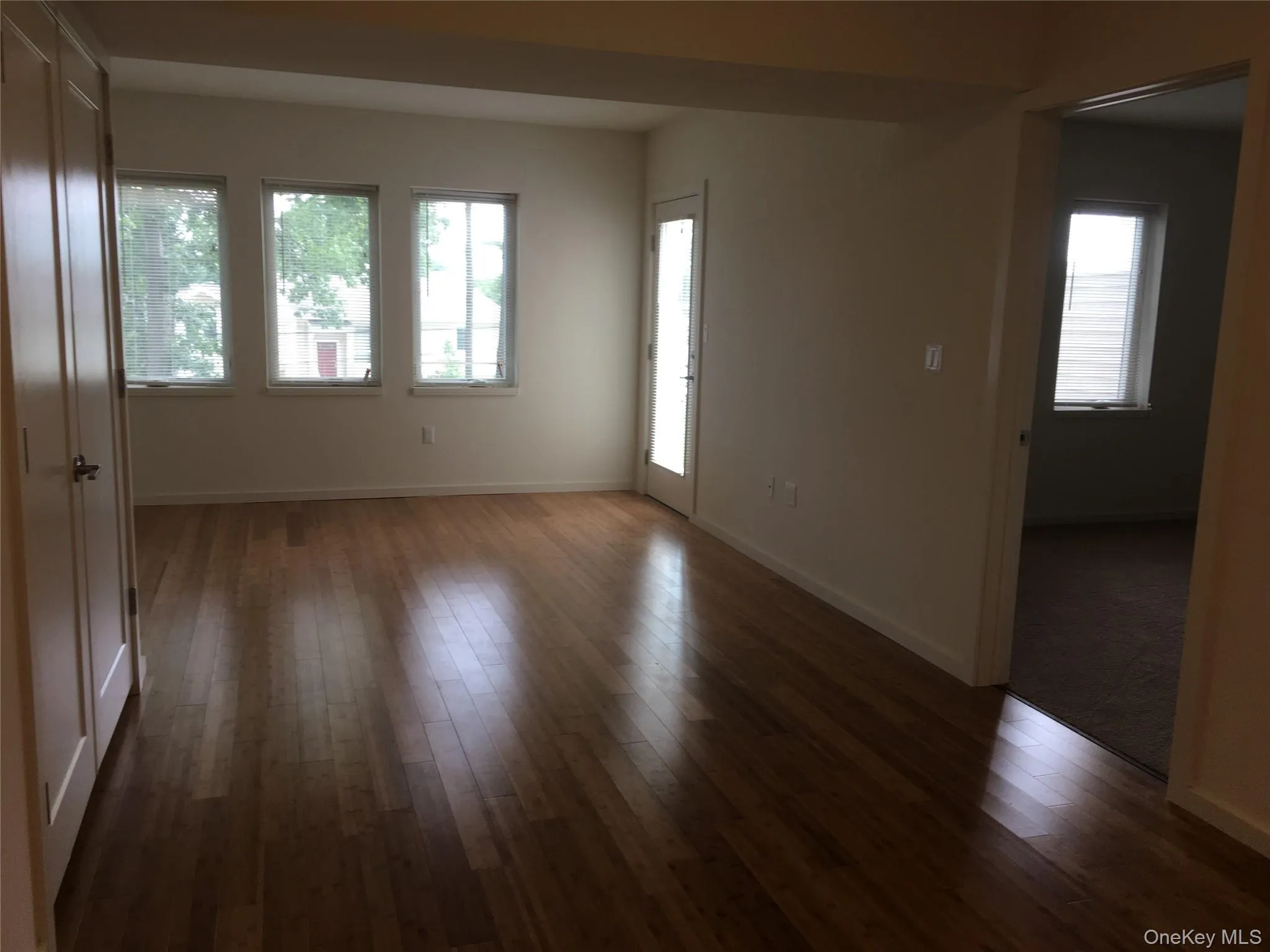 3 Seitz Terrace, Poughkeepsie (town), NY, 1 Bedroom Bedrooms, 4 Rooms Rooms,1 BathroomBathrooms,Residential Lease,For Rent,Seitz,0,976289 3 Seitz Terrace, Poughkeepsie (town), NY, 1 Bedroom Bedrooms, 4 Rooms Rooms,1 BathroomBathrooms,Residential Lease,For Rent,Seitz,0,976289