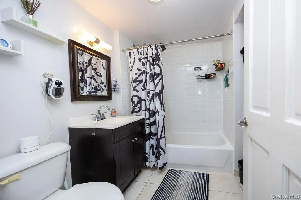 141-16 84th Drive, New York, NY, 2 Bedrooms Bedrooms, 4 Rooms Rooms,2 BathroomsBathrooms,Residential,For Rent,84th,0,976292 141-16 84th Drive, New York, NY, 2 Bedrooms Bedrooms, 4 Rooms Rooms,2 BathroomsBathrooms,Residential,For Rent,84th,0,976292