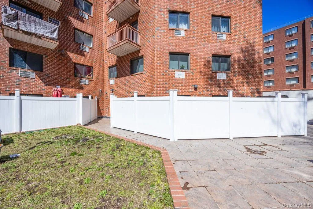 141-16 84th Drive, New York, NY, 2 Bedrooms Bedrooms, 4 Rooms Rooms,2 BathroomsBathrooms,Residential,For Rent,84th,0,976292 141-16 84th Drive, New York, NY, 2 Bedrooms Bedrooms, 4 Rooms Rooms,2 BathroomsBathrooms,Residential,For Rent,84th,0,976292