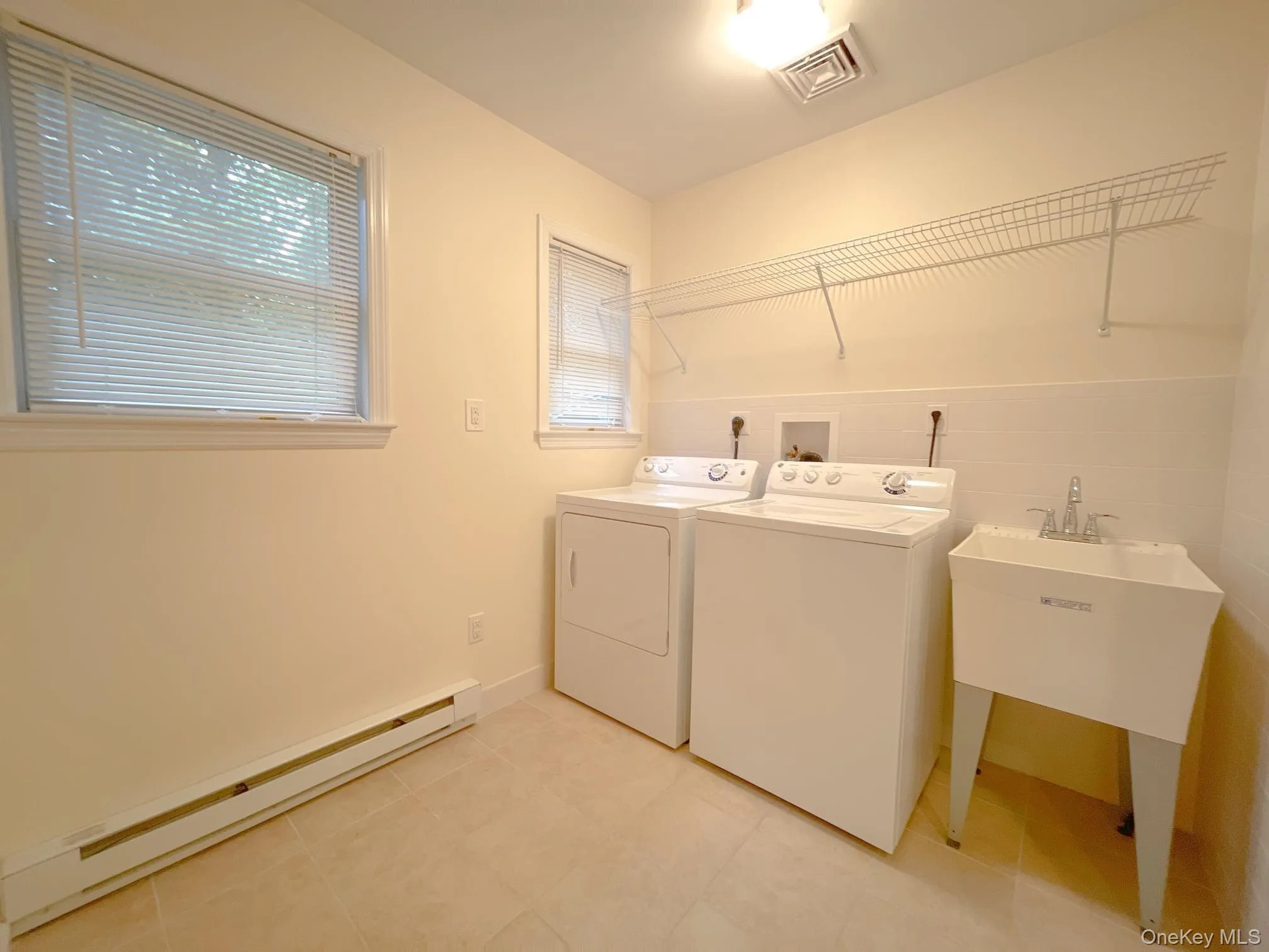 10 Fairview Drive, Somers, NY, 2 Bedrooms Bedrooms, 5 Rooms Rooms,2 BathroomsBathrooms,Residential Lease,For Rent,Fairview,0,976311 10 Fairview Drive, Somers, NY, 2 Bedrooms Bedrooms, 5 Rooms Rooms,2 BathroomsBathrooms,Residential Lease,For Rent,Fairview,0,976311