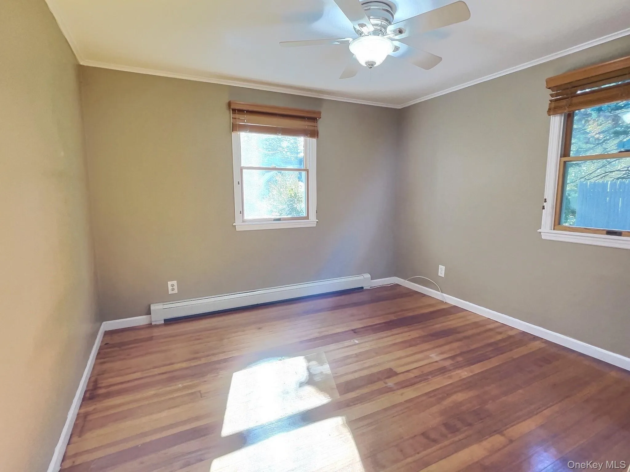 31 Grove Street, Islip, NY, 2 Bedrooms Bedrooms, 5 Rooms Rooms,1 BathroomBathrooms,Residential Lease,For Rent,Grove,0,976326 31 Grove Street, Islip, NY, 2 Bedrooms Bedrooms, 5 Rooms Rooms,1 BathroomBathrooms,Residential Lease,For Rent,Grove,0,976326