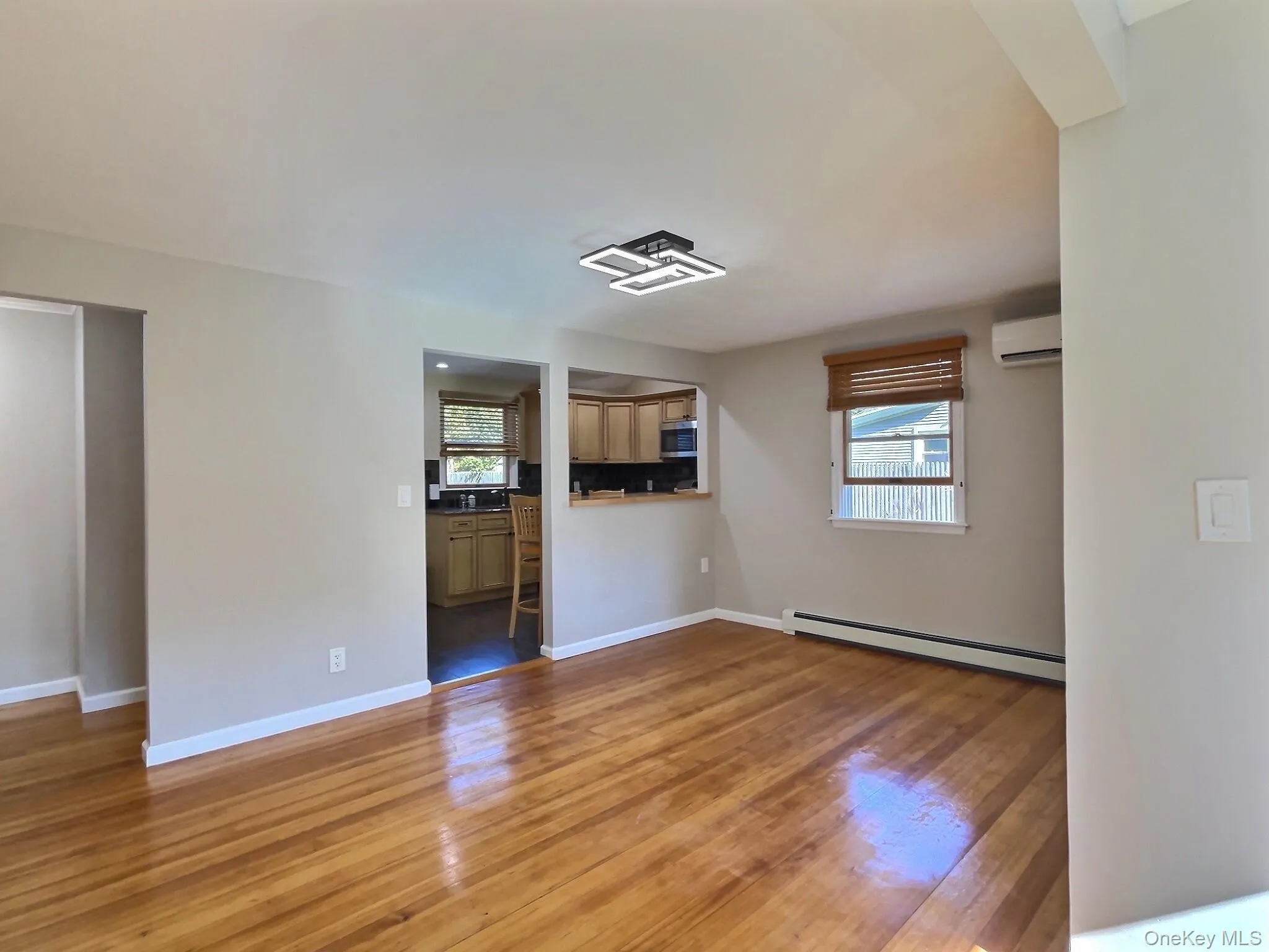 31 Grove Street, Islip, NY, 2 Bedrooms Bedrooms, 5 Rooms Rooms,1 BathroomBathrooms,Residential Lease,For Rent,Grove,0,976326 31 Grove Street, Islip, NY, 2 Bedrooms Bedrooms, 5 Rooms Rooms,1 BathroomBathrooms,Residential Lease,For Rent,Grove,0,976326