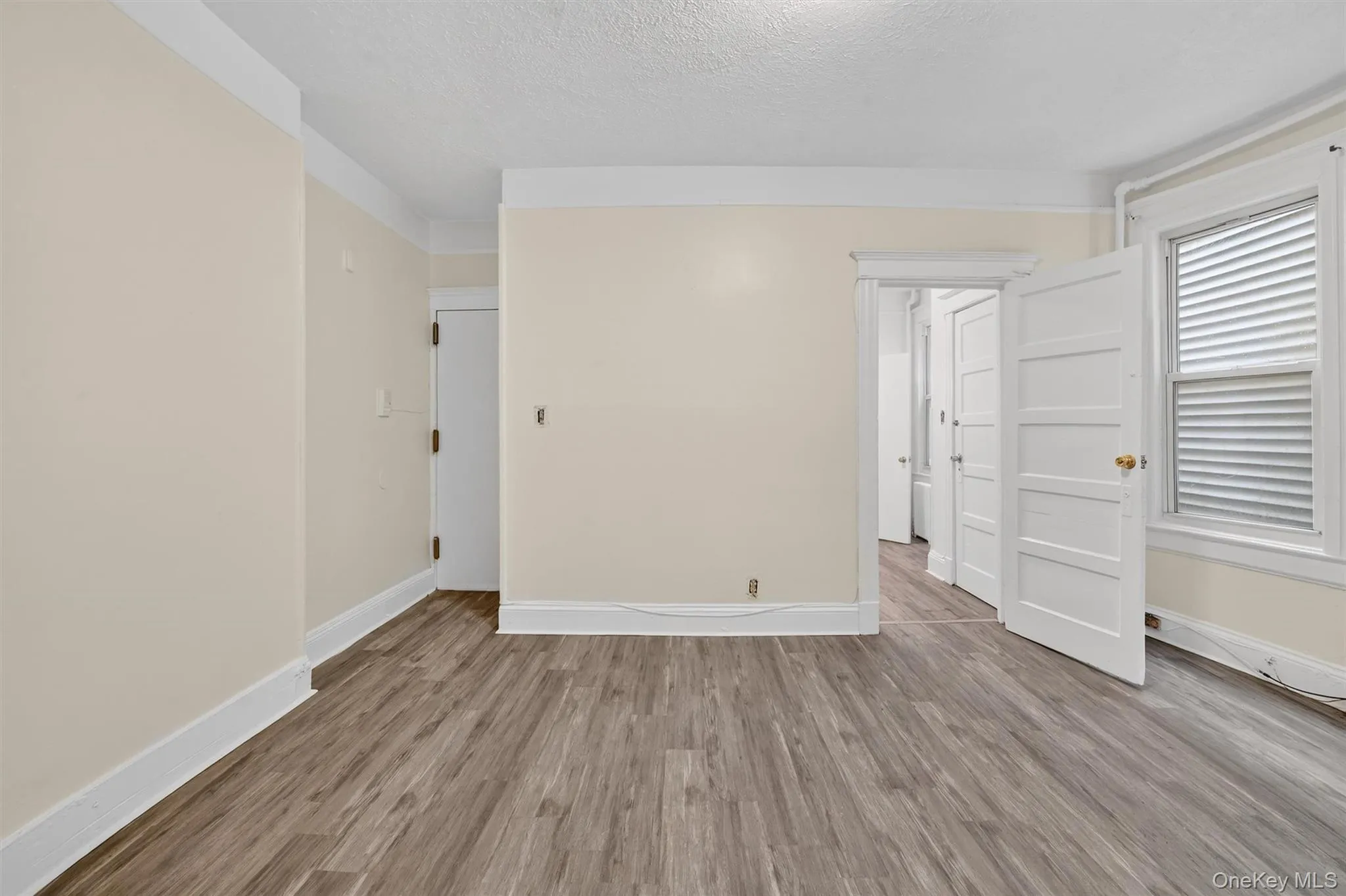 52 Groshon Avenue, Yonkers, NY, 3 Bedrooms Bedrooms, 8 Rooms Rooms,1 BathroomBathrooms,Residential Lease,For Rent,Groshon,0,976327 52 Groshon Avenue, Yonkers, NY, 3 Bedrooms Bedrooms, 8 Rooms Rooms,1 BathroomBathrooms,Residential Lease,For Rent,Groshon,0,976327