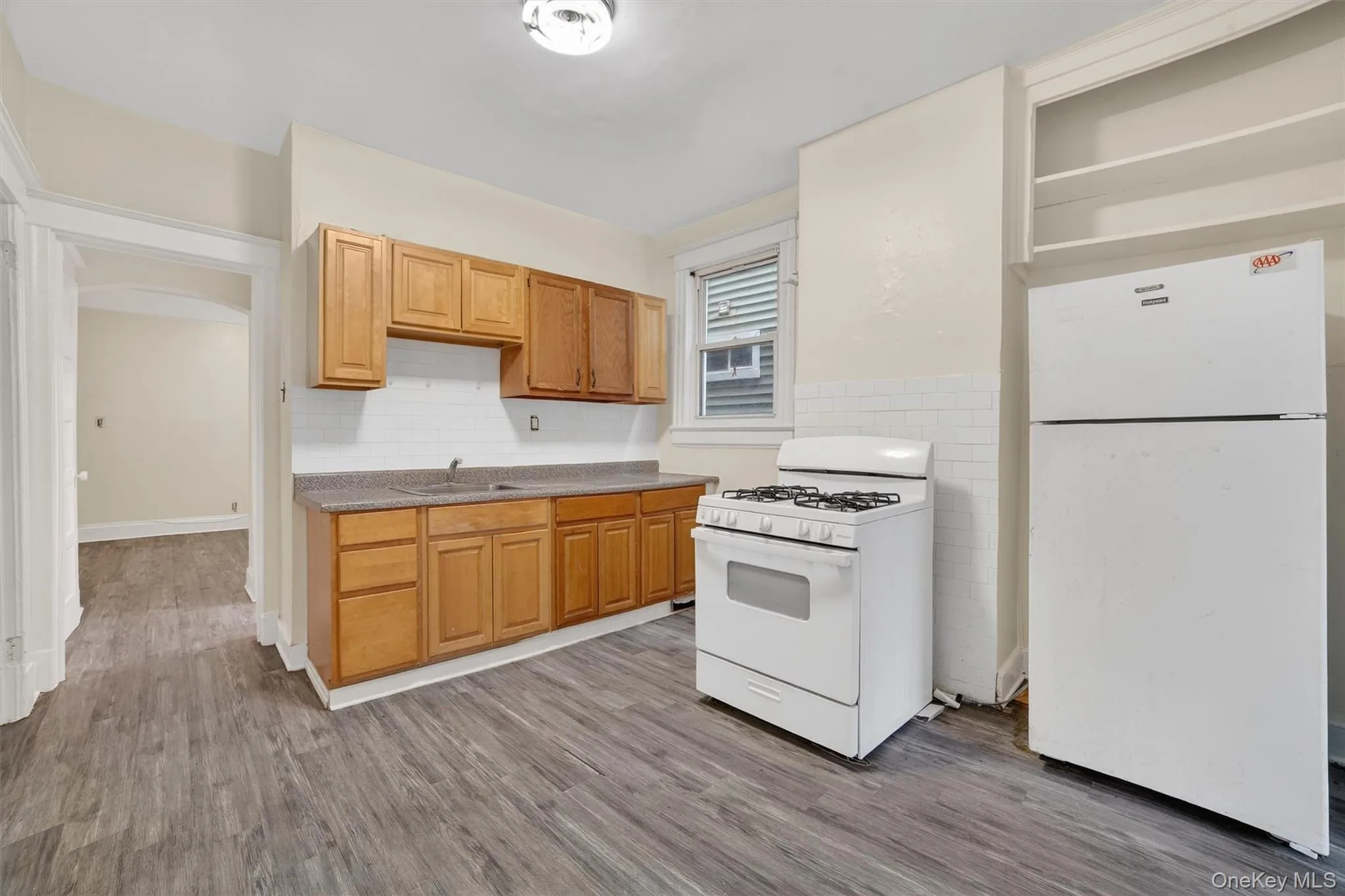 52 Groshon Avenue, Yonkers, NY, 3 Bedrooms Bedrooms, 8 Rooms Rooms,1 BathroomBathrooms,Residential Lease,For Rent,Groshon,0,976327 52 Groshon Avenue, Yonkers, NY, 3 Bedrooms Bedrooms, 8 Rooms Rooms,1 BathroomBathrooms,Residential Lease,For Rent,Groshon,0,976327