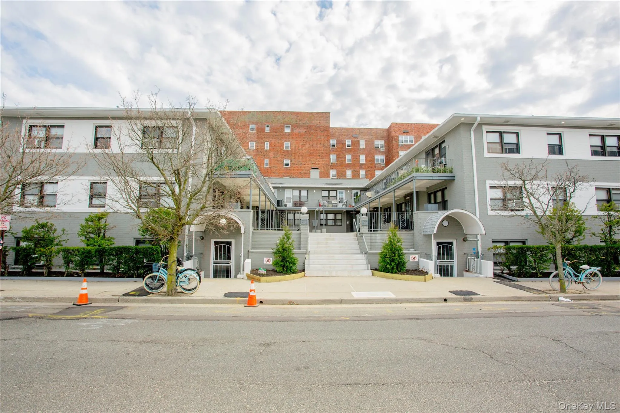 470 Broadway, Long Beach, NY, 3 Rooms Rooms,1 BathroomBathrooms,Residential Lease,For Rent,Broadway,0,976332 470 Broadway, Long Beach, NY, 3 Rooms Rooms,1 BathroomBathrooms,Residential Lease,For Rent,Broadway,0,976332