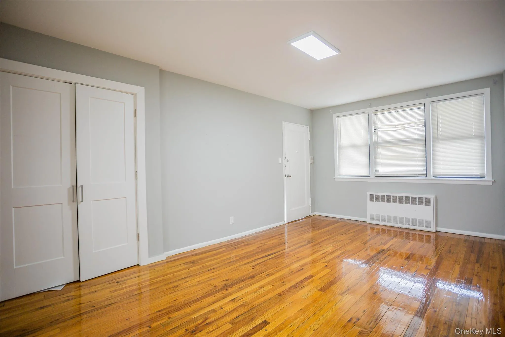470 Broadway, Long Beach, NY, 3 Rooms Rooms,1 BathroomBathrooms,Residential Lease,For Rent,Broadway,0,976332 470 Broadway, Long Beach, NY, 3 Rooms Rooms,1 BathroomBathrooms,Residential Lease,For Rent,Broadway,0,976332
