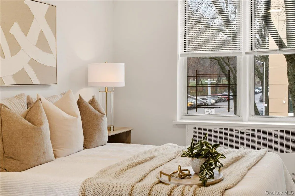 610 Waring Avenue, New York, NY, 2 Bedrooms Bedrooms, 4 Rooms Rooms,1 BathroomBathrooms,Residential Lease,For Rent,Waring,0,976356 610 Waring Avenue, New York, NY, 2 Bedrooms Bedrooms, 4 Rooms Rooms,1 BathroomBathrooms,Residential Lease,For Rent,Waring,0,976356