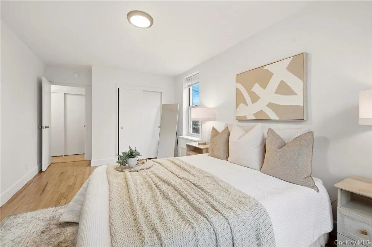 610 Waring Avenue, New York, NY, 2 Bedrooms Bedrooms, 4 Rooms Rooms,1 BathroomBathrooms,Residential Lease,For Rent,Waring,0,976356 610 Waring Avenue, New York, NY, 2 Bedrooms Bedrooms, 4 Rooms Rooms,1 BathroomBathrooms,Residential Lease,For Rent,Waring,0,976356