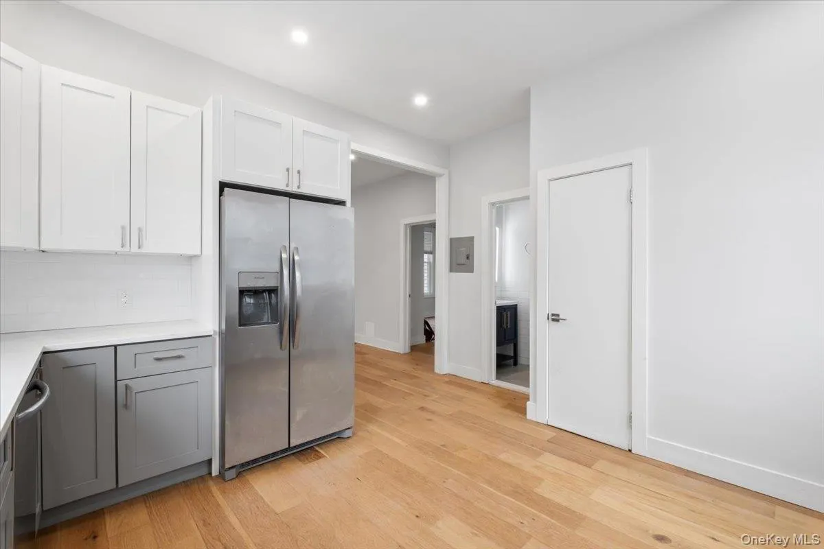 56 Wildey Street, Greenburgh, NY, 2 Bedrooms Bedrooms, 5 Rooms Rooms,1 BathroomBathrooms,Residential Lease,For Rent,Wildey,0,976358 56 Wildey Street, Greenburgh, NY, 2 Bedrooms Bedrooms, 5 Rooms Rooms,1 BathroomBathrooms,Residential Lease,For Rent,Wildey,0,976358