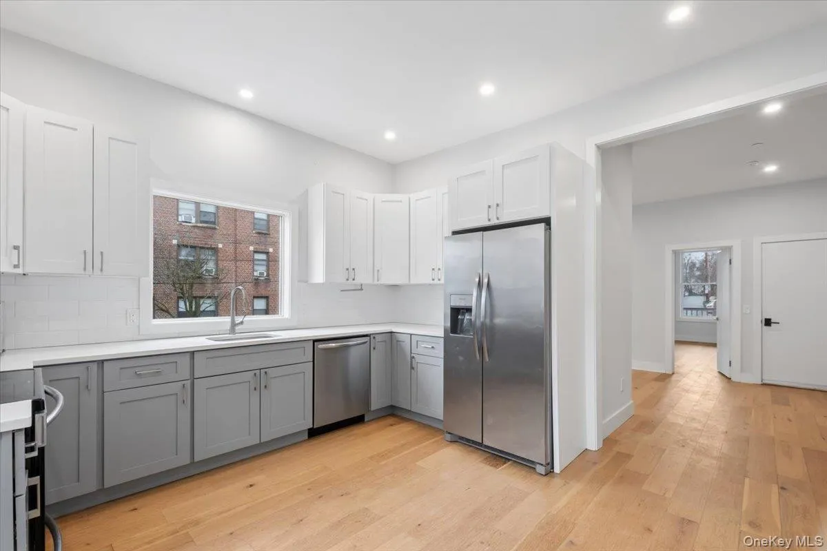 56 Wildey Street, Greenburgh, NY, 2 Bedrooms Bedrooms, 5 Rooms Rooms,1 BathroomBathrooms,Residential Lease,For Rent,Wildey,0,976358 56 Wildey Street, Greenburgh, NY, 2 Bedrooms Bedrooms, 5 Rooms Rooms,1 BathroomBathrooms,Residential Lease,For Rent,Wildey,0,976358