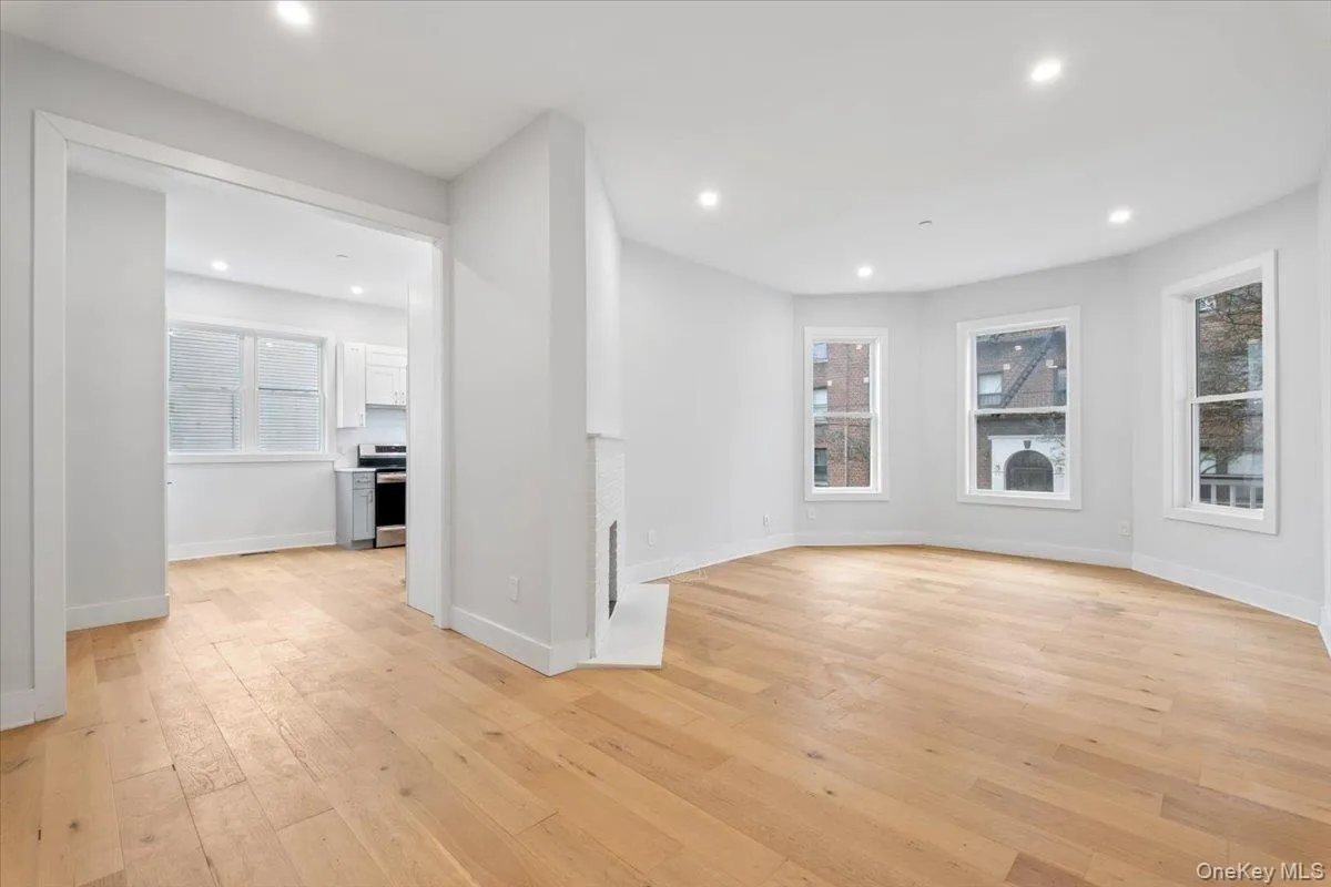 56 Wildey Street, Greenburgh, NY, 2 Bedrooms Bedrooms, 5 Rooms Rooms,1 BathroomBathrooms,Residential Lease,For Rent,Wildey,0,976358 56 Wildey Street, Greenburgh, NY, 2 Bedrooms Bedrooms, 5 Rooms Rooms,1 BathroomBathrooms,Residential Lease,For Rent,Wildey,0,976358