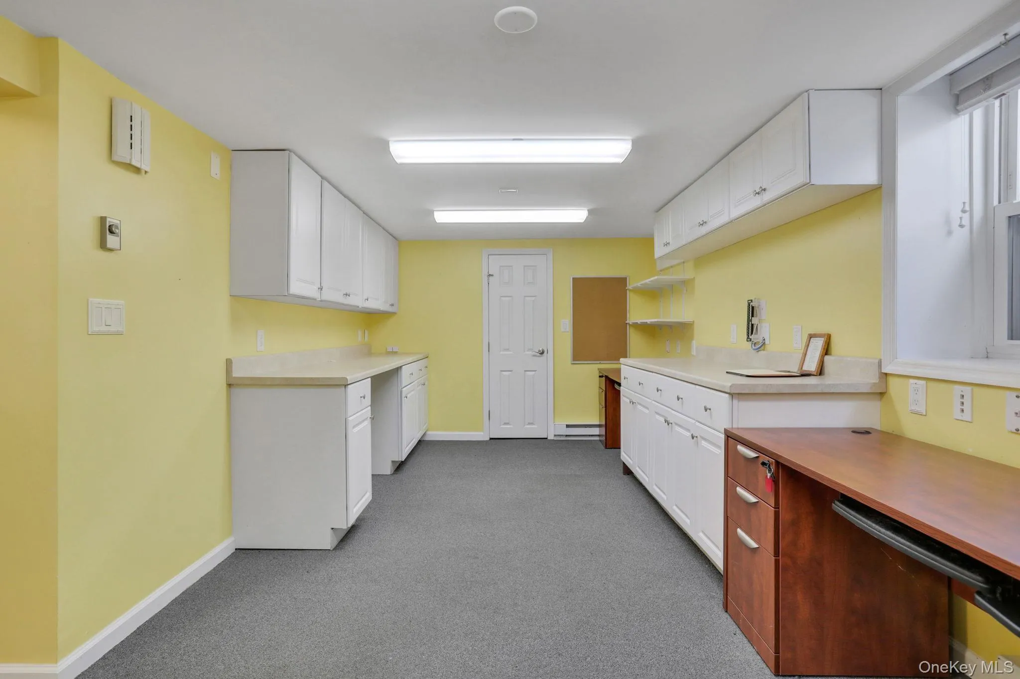 411 Albany Avenue, Kingston, NY, ,Commercial Lease,For Rent,Albany,0,976377 411 Albany Avenue, Kingston, NY, ,Commercial Lease,For Rent,Albany,0,976377