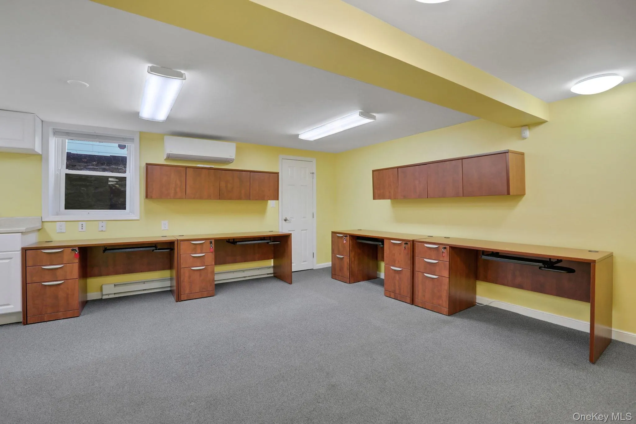 411 Albany Avenue, Kingston, NY, ,Commercial Lease,For Rent,Albany,0,976377 411 Albany Avenue, Kingston, NY, ,Commercial Lease,For Rent,Albany,0,976377