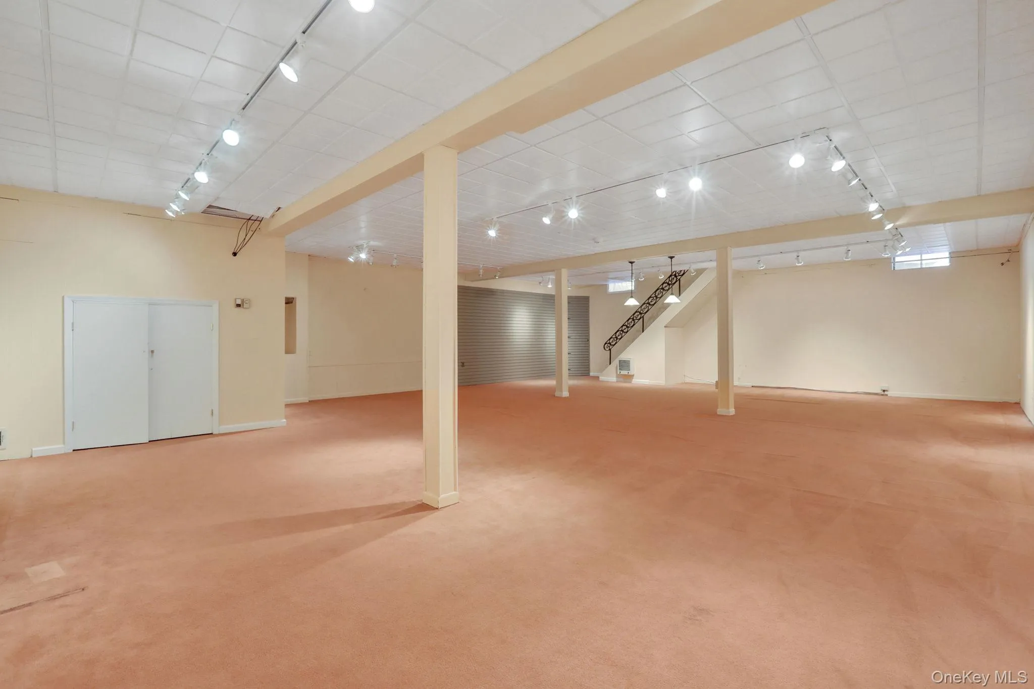 411 Albany Avenue, Kingston, NY, ,Commercial Lease,For Rent,Albany,0,976377 411 Albany Avenue, Kingston, NY, ,Commercial Lease,For Rent,Albany,0,976377