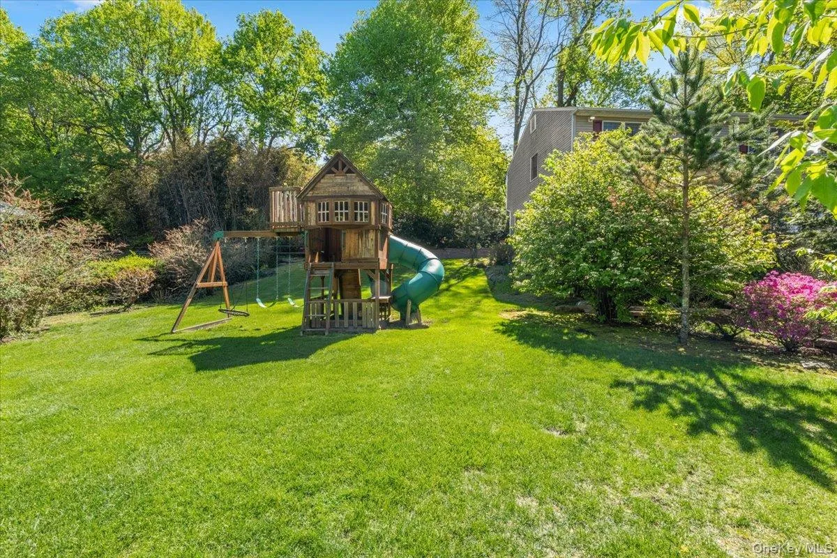 Lush green property Lush green property