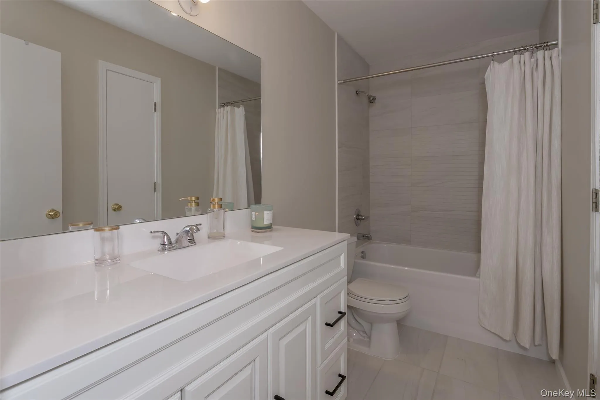 423 Kings Highway, Warwick (town), NY, 3 Bedrooms Bedrooms, 8 Rooms Rooms,1 BathroomBathrooms,Residential Lease,For Rent,Kings,0,976391 423 Kings Highway, Warwick (town), NY, 3 Bedrooms Bedrooms, 8 Rooms Rooms,1 BathroomBathrooms,Residential Lease,For Rent,Kings,0,976391