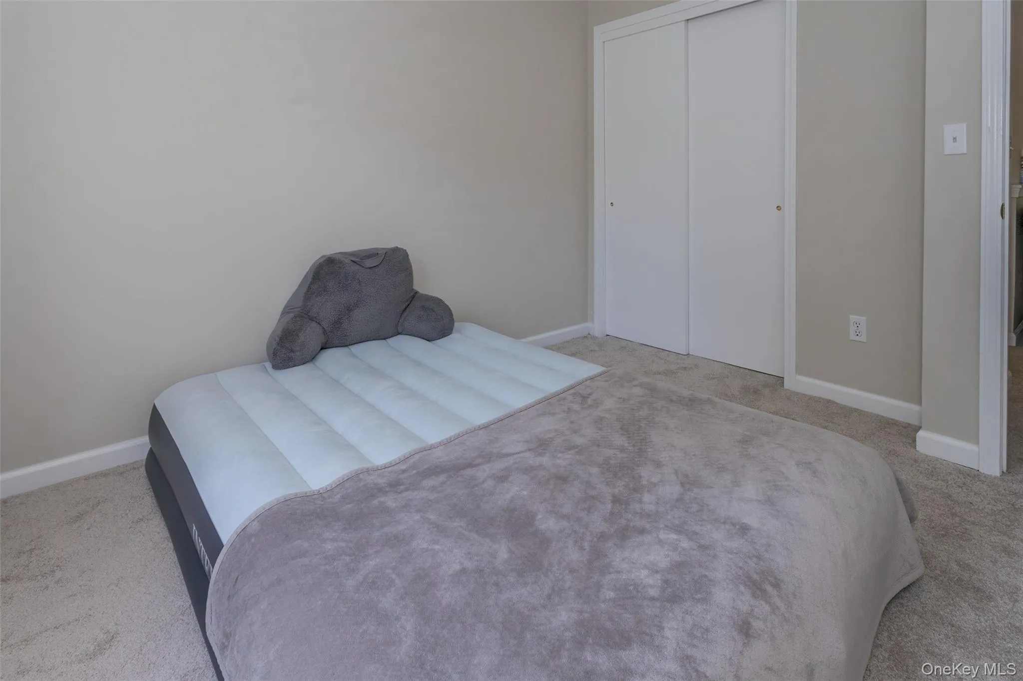 423 Kings Highway, Warwick (town), NY, 3 Bedrooms Bedrooms, 8 Rooms Rooms,1 BathroomBathrooms,Residential Lease,For Rent,Kings,0,976391 423 Kings Highway, Warwick (town), NY, 3 Bedrooms Bedrooms, 8 Rooms Rooms,1 BathroomBathrooms,Residential Lease,For Rent,Kings,0,976391