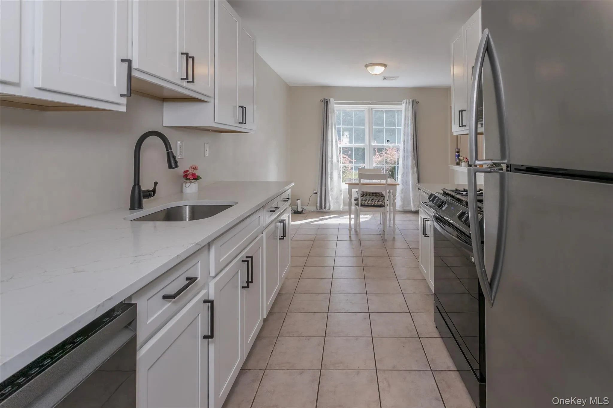 423 Kings Highway, Warwick (town), NY, 3 Bedrooms Bedrooms, 8 Rooms Rooms,1 BathroomBathrooms,Residential Lease,For Rent,Kings,0,976391 423 Kings Highway, Warwick (town), NY, 3 Bedrooms Bedrooms, 8 Rooms Rooms,1 BathroomBathrooms,Residential Lease,For Rent,Kings,0,976391