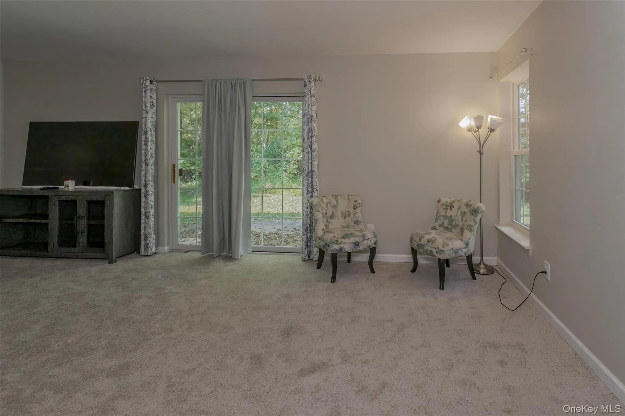 423 Kings Highway, Warwick (town), NY, 3 Bedrooms Bedrooms, 8 Rooms Rooms,1 BathroomBathrooms,Residential Lease,For Rent,Kings,0,976391 423 Kings Highway, Warwick (town), NY, 3 Bedrooms Bedrooms, 8 Rooms Rooms,1 BathroomBathrooms,Residential Lease,For Rent,Kings,0,976391