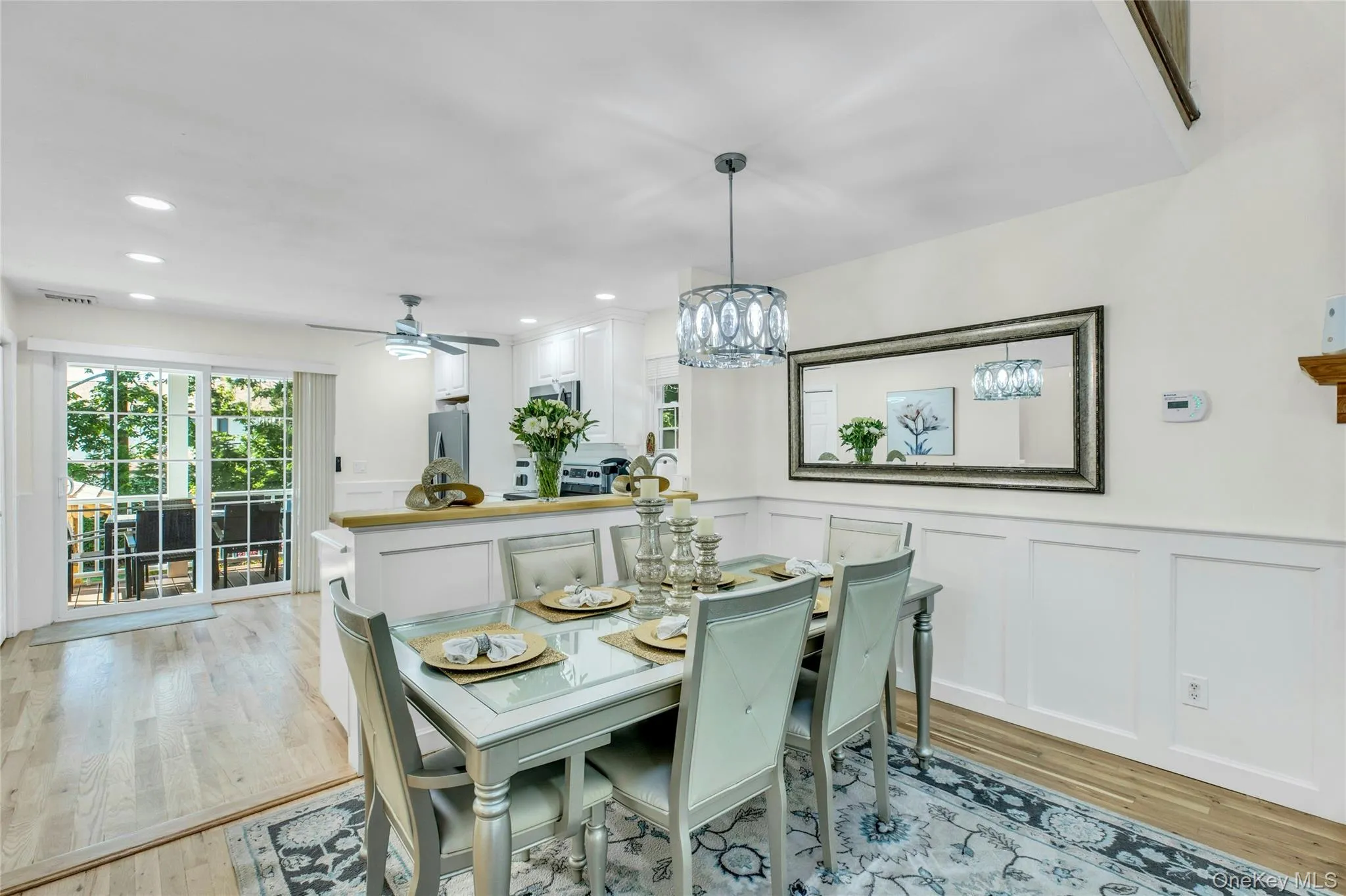 35 Grant Boulevard, Southampton, NY, 4 Bedrooms Bedrooms, 6 Rooms Rooms,3 BathroomsBathrooms,Residential Lease,For Rent,Grant,0,976419 35 Grant Boulevard, Southampton, NY, 4 Bedrooms Bedrooms, 6 Rooms Rooms,3 BathroomsBathrooms,Residential Lease,For Rent,Grant,0,976419