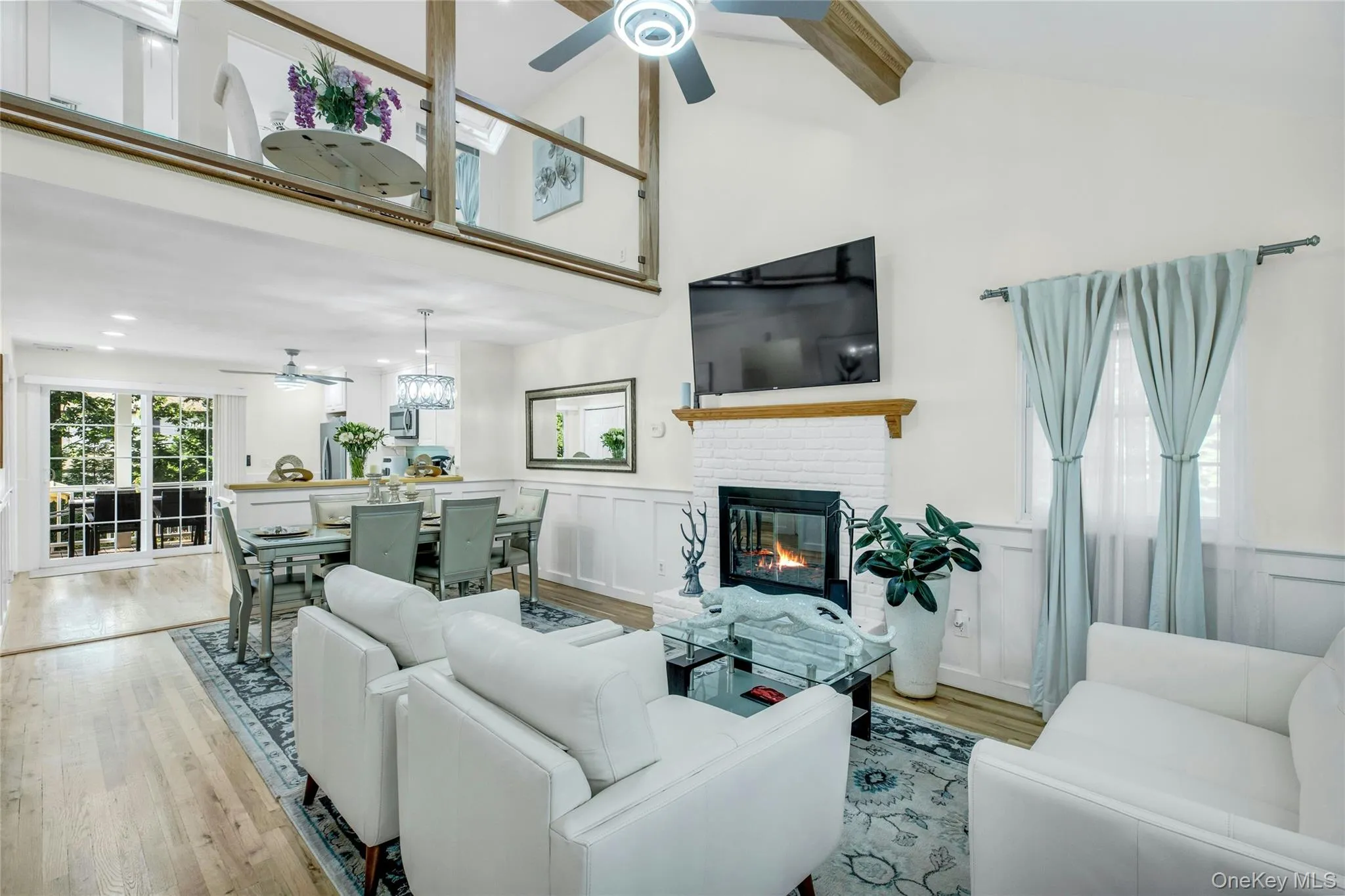 35 Grant Boulevard, Southampton, NY, 4 Bedrooms Bedrooms, 6 Rooms Rooms,3 BathroomsBathrooms,Residential Lease,For Rent,Grant,0,976419 35 Grant Boulevard, Southampton, NY, 4 Bedrooms Bedrooms, 6 Rooms Rooms,3 BathroomsBathrooms,Residential Lease,For Rent,Grant,0,976419