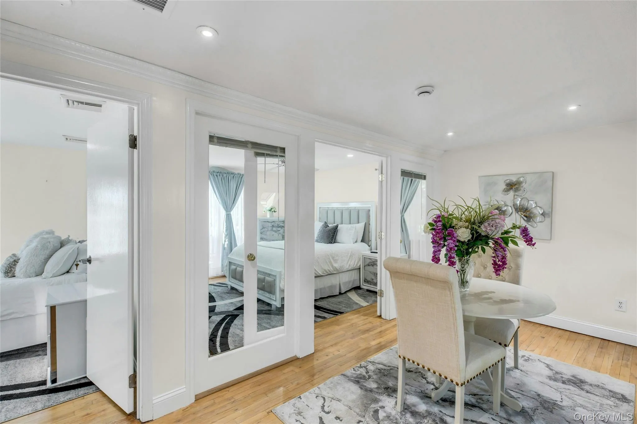 35 Grant Boulevard, Southampton, NY, 4 Bedrooms Bedrooms, 6 Rooms Rooms,3 BathroomsBathrooms,Residential Lease,For Rent,Grant,0,976419 35 Grant Boulevard, Southampton, NY, 4 Bedrooms Bedrooms, 6 Rooms Rooms,3 BathroomsBathrooms,Residential Lease,For Rent,Grant,0,976419