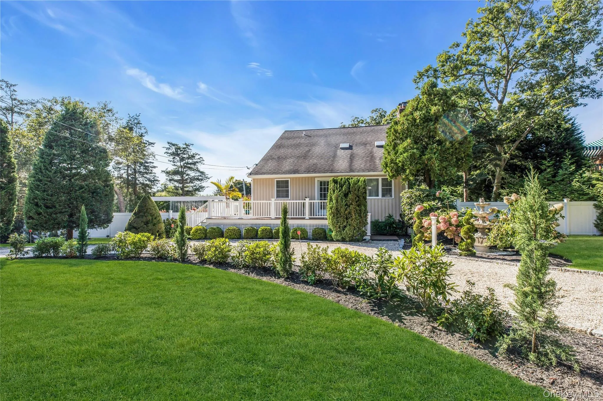 35 Grant Boulevard, Southampton, NY, 4 Bedrooms Bedrooms, 6 Rooms Rooms,3 BathroomsBathrooms,Residential Lease,For Rent,Grant,0,976419 35 Grant Boulevard, Southampton, NY, 4 Bedrooms Bedrooms, 6 Rooms Rooms,3 BathroomsBathrooms,Residential Lease,For Rent,Grant,0,976419
