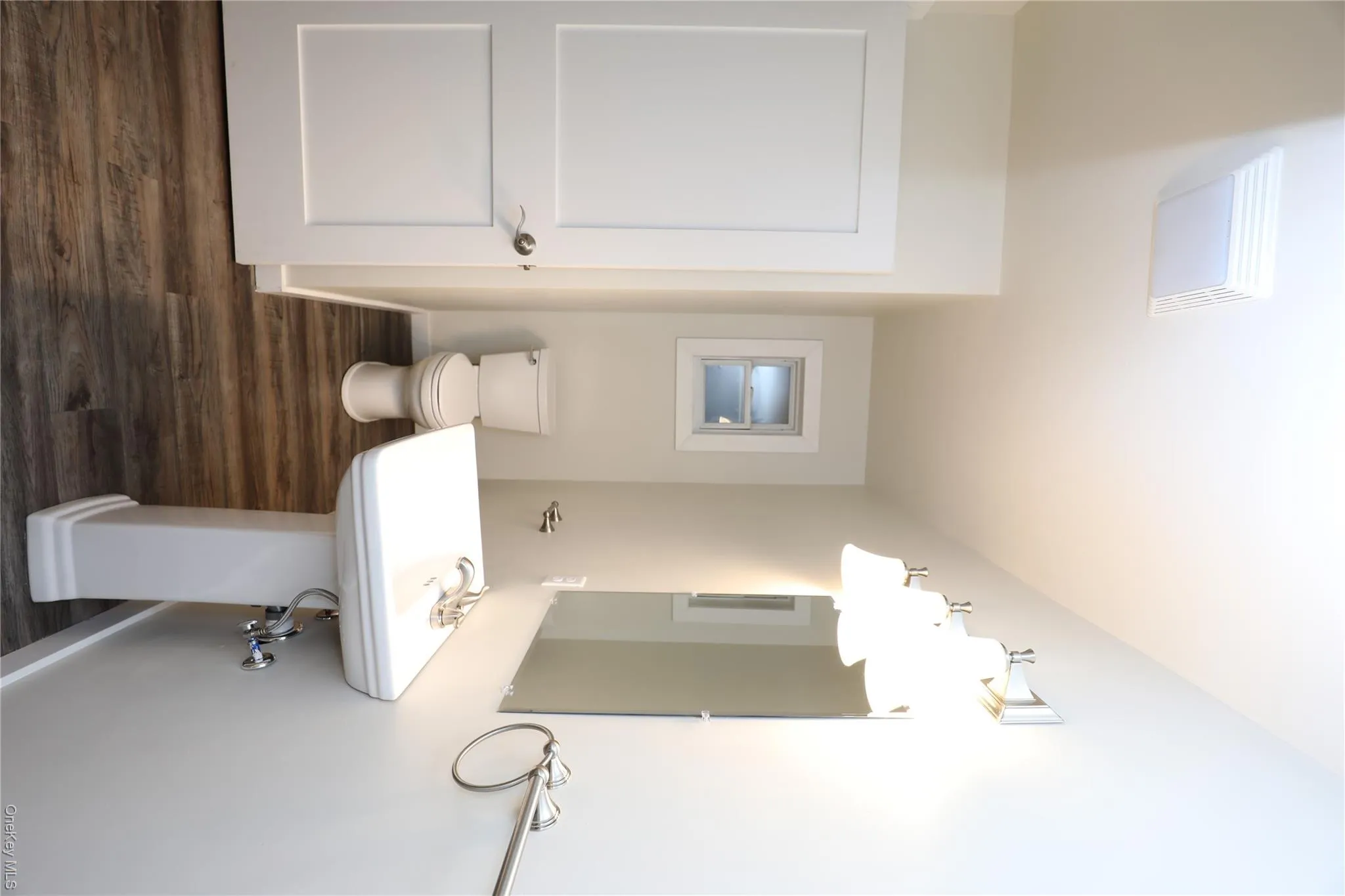 14311 9W, New Baltimore, NY, 4 Bedrooms Bedrooms, 5 Rooms Rooms,2 BathroomsBathrooms,Residential Lease,For Rent,9W,0,976430 14311 9W, New Baltimore, NY, 4 Bedrooms Bedrooms, 5 Rooms Rooms,2 BathroomsBathrooms,Residential Lease,For Rent,9W,0,976430