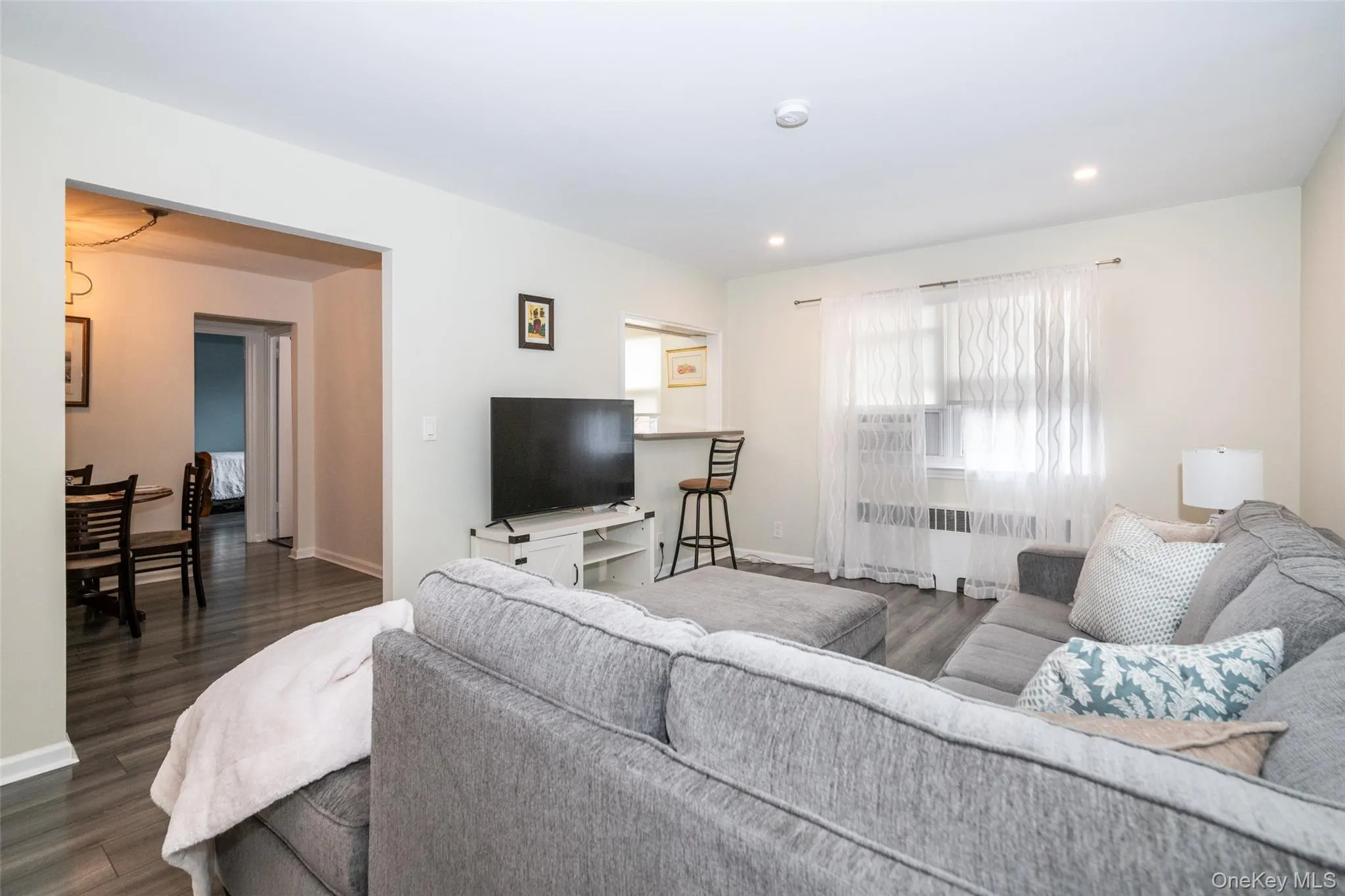 450 Pelham Road, New Rochelle, NY, 1 Bedroom Bedrooms, 4 Rooms Rooms,1 BathroomBathrooms,Residential,For Rent,Pelham,0,976440 450 Pelham Road, New Rochelle, NY, 1 Bedroom Bedrooms, 4 Rooms Rooms,1 BathroomBathrooms,Residential,For Rent,Pelham,0,976440