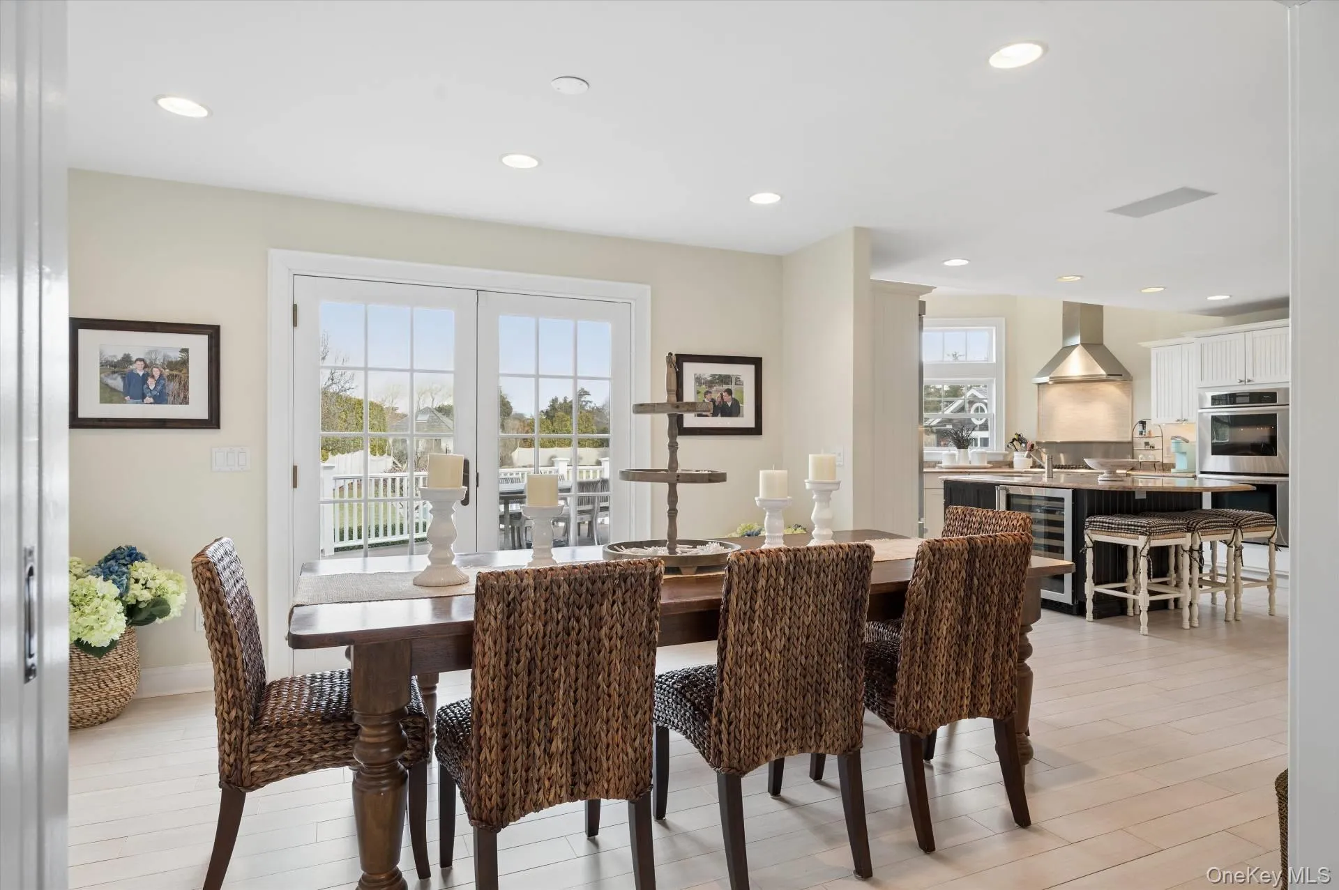 26 Odgen Lane, Southampton, NY, 6 Bedrooms Bedrooms, 15 Rooms Rooms,4 BathroomsBathrooms,Residential Lease,For Rent,Odgen,0,976448 26 Odgen Lane, Southampton, NY, 6 Bedrooms Bedrooms, 15 Rooms Rooms,4 BathroomsBathrooms,Residential Lease,For Rent,Odgen,0,976448