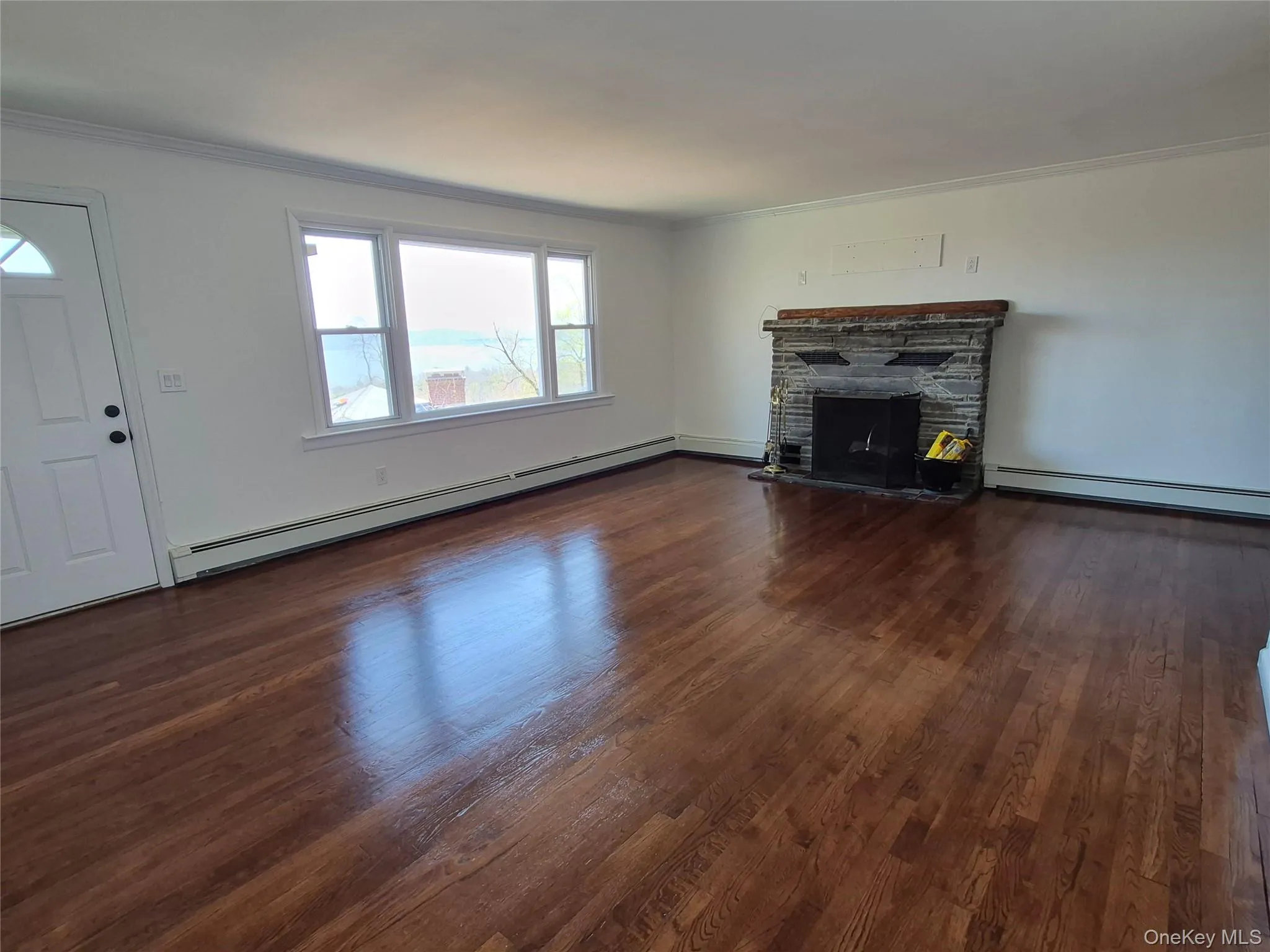 27 Oakwood Drive, Orangetown, NY, 3 Bedrooms Bedrooms, 6 Rooms Rooms,1 BathroomBathrooms,Residential Lease,For Rent,Oakwood,0,976461 27 Oakwood Drive, Orangetown, NY, 3 Bedrooms Bedrooms, 6 Rooms Rooms,1 BathroomBathrooms,Residential Lease,For Rent,Oakwood,0,976461