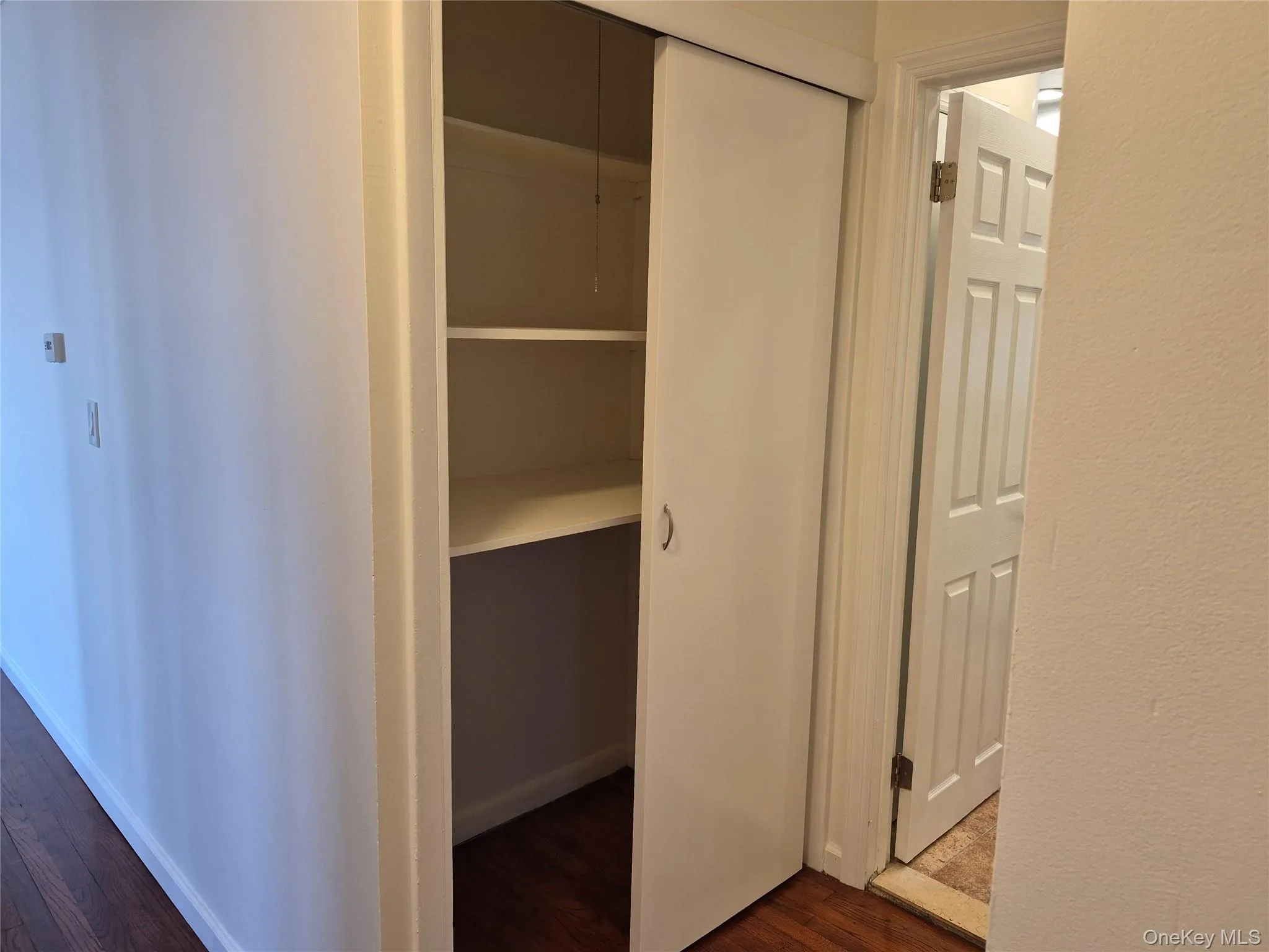 27 Oakwood Drive, Orangetown, NY, 3 Bedrooms Bedrooms, 6 Rooms Rooms,1 BathroomBathrooms,Residential Lease,For Rent,Oakwood,0,976461 27 Oakwood Drive, Orangetown, NY, 3 Bedrooms Bedrooms, 6 Rooms Rooms,1 BathroomBathrooms,Residential Lease,For Rent,Oakwood,0,976461