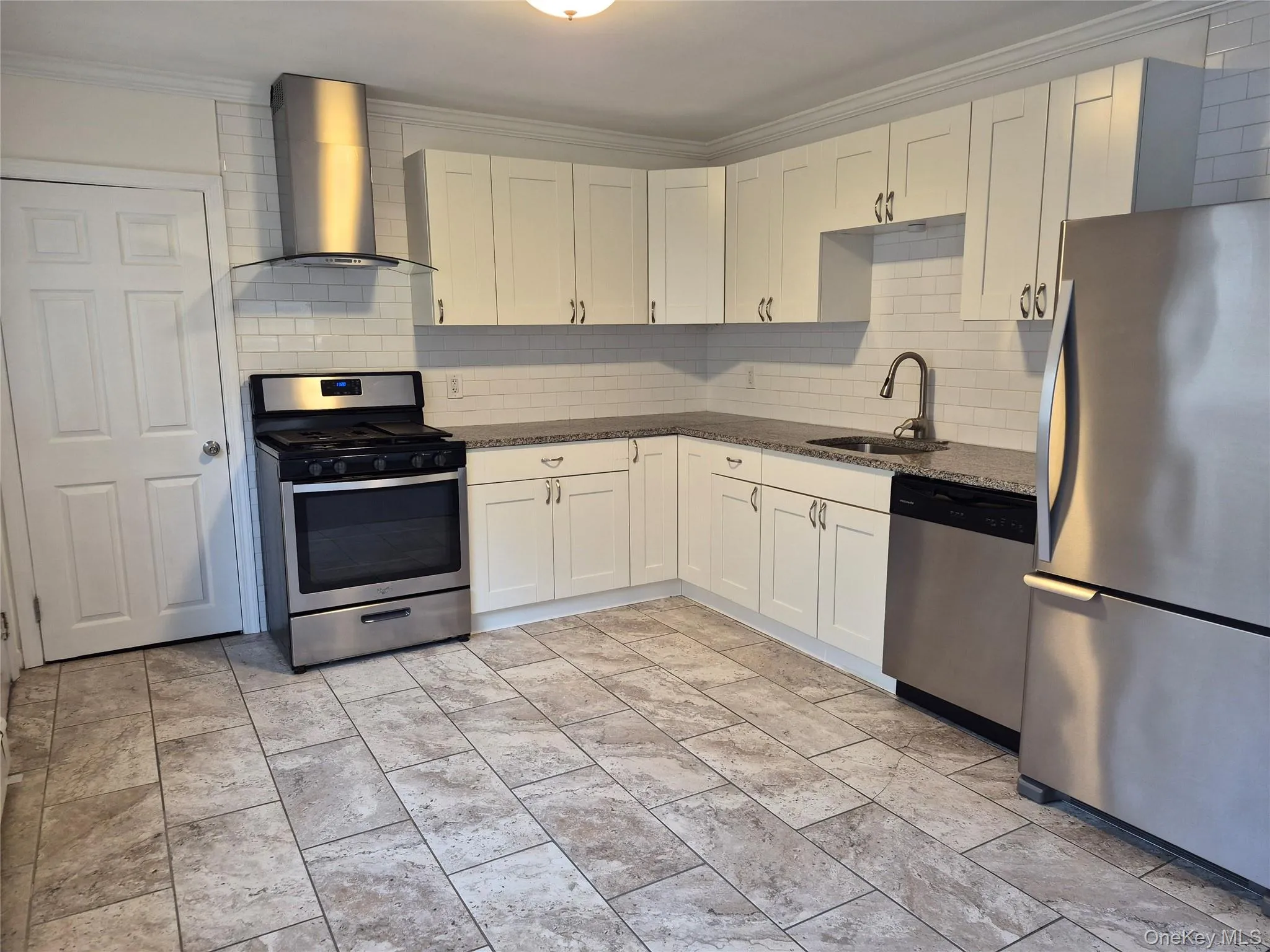 27 Oakwood Drive, Orangetown, NY, 3 Bedrooms Bedrooms, 6 Rooms Rooms,1 BathroomBathrooms,Residential Lease,For Rent,Oakwood,0,976461 27 Oakwood Drive, Orangetown, NY, 3 Bedrooms Bedrooms, 6 Rooms Rooms,1 BathroomBathrooms,Residential Lease,For Rent,Oakwood,0,976461