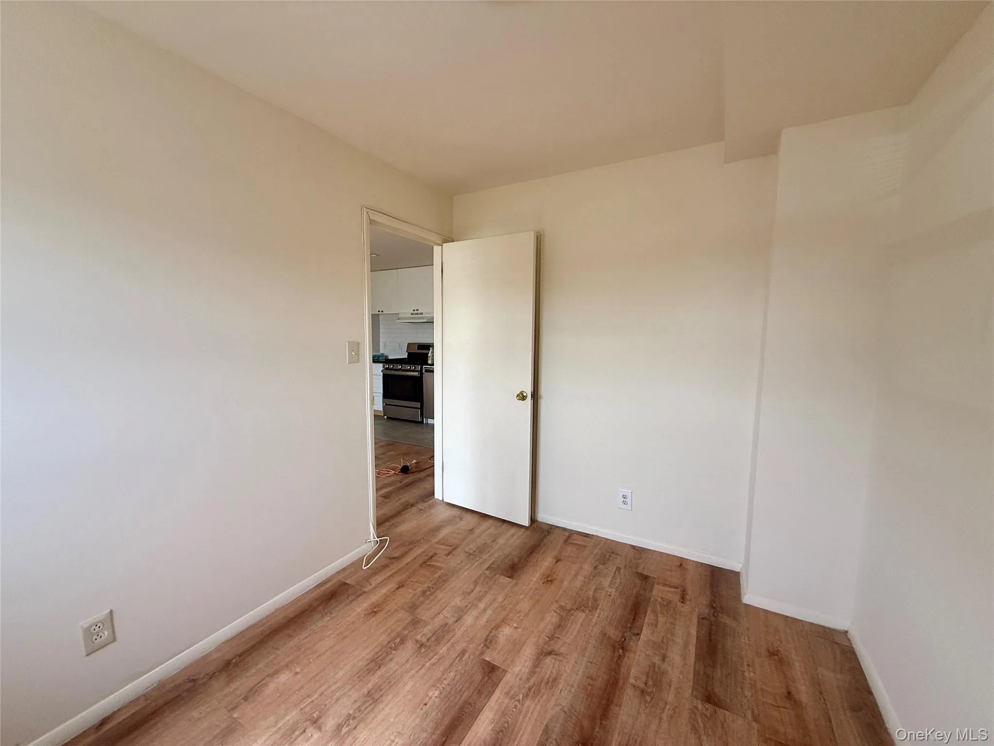 765 Shore Road, Long Beach, NY, 2 Bedrooms Bedrooms, 4 Rooms Rooms,1 BathroomBathrooms,Residential Lease,For Rent,Shore,0,976466 765 Shore Road, Long Beach, NY, 2 Bedrooms Bedrooms, 4 Rooms Rooms,1 BathroomBathrooms,Residential Lease,For Rent,Shore,0,976466