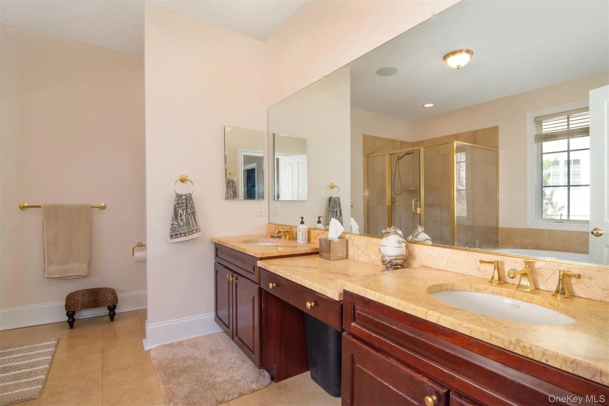9 Stony Gate Oval, New Rochelle, NY, 4 Bedrooms Bedrooms, 10 Rooms Rooms,3 BathroomsBathrooms,Residential Lease,For Rent,Stony Gate,0,976471 9 Stony Gate Oval, New Rochelle, NY, 4 Bedrooms Bedrooms, 10 Rooms Rooms,3 BathroomsBathrooms,Residential Lease,For Rent,Stony Gate,0,976471