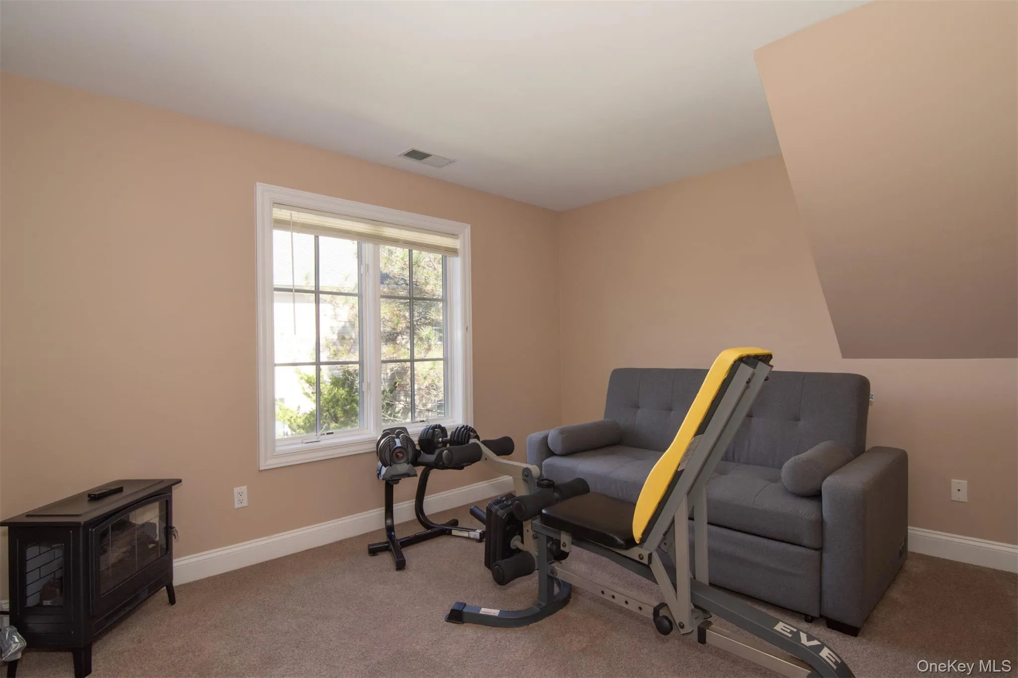 9 Stony Gate Oval, New Rochelle, NY, 4 Bedrooms Bedrooms, 10 Rooms Rooms,3 BathroomsBathrooms,Residential Lease,For Rent,Stony Gate,0,976471 9 Stony Gate Oval, New Rochelle, NY, 4 Bedrooms Bedrooms, 10 Rooms Rooms,3 BathroomsBathrooms,Residential Lease,For Rent,Stony Gate,0,976471
