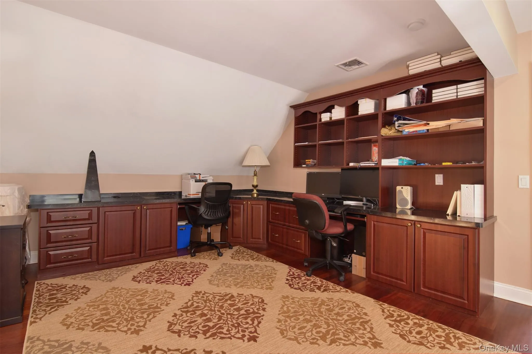 9 Stony Gate Oval, New Rochelle, NY, 4 Bedrooms Bedrooms, 10 Rooms Rooms,3 BathroomsBathrooms,Residential Lease,For Rent,Stony Gate,0,976471 9 Stony Gate Oval, New Rochelle, NY, 4 Bedrooms Bedrooms, 10 Rooms Rooms,3 BathroomsBathrooms,Residential Lease,For Rent,Stony Gate,0,976471