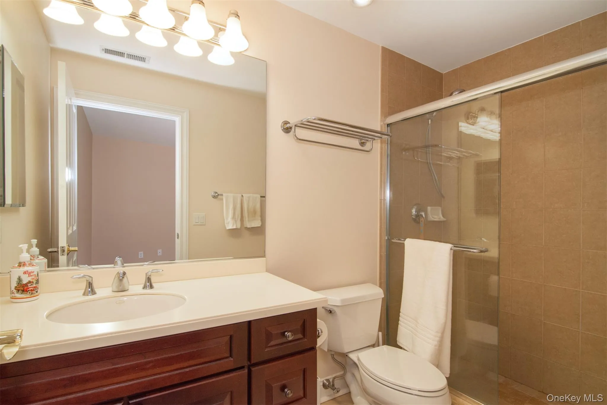 9 Stony Gate Oval, New Rochelle, NY, 4 Bedrooms Bedrooms, 10 Rooms Rooms,3 BathroomsBathrooms,Residential Lease,For Rent,Stony Gate,0,976471 9 Stony Gate Oval, New Rochelle, NY, 4 Bedrooms Bedrooms, 10 Rooms Rooms,3 BathroomsBathrooms,Residential Lease,For Rent,Stony Gate,0,976471