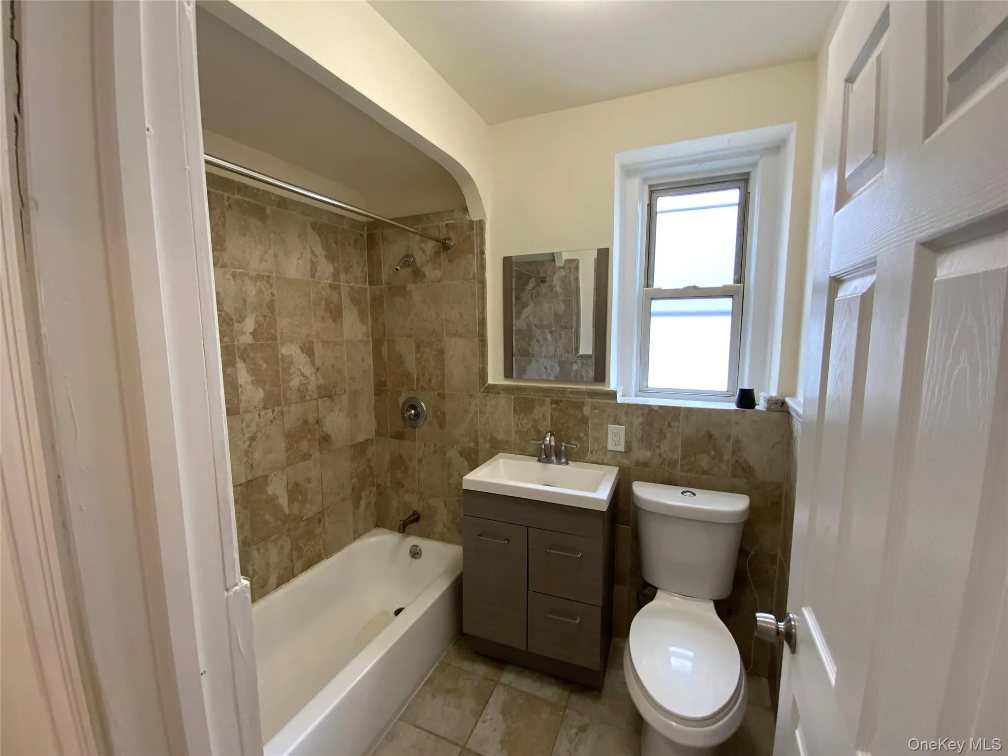 1 Broadway, White Plains, NY, 2 Bedrooms Bedrooms, 3 Rooms Rooms,1 BathroomBathrooms,Residential Lease,For Rent,Broadway,0,976480 1 Broadway, White Plains, NY, 2 Bedrooms Bedrooms, 3 Rooms Rooms,1 BathroomBathrooms,Residential Lease,For Rent,Broadway,0,976480